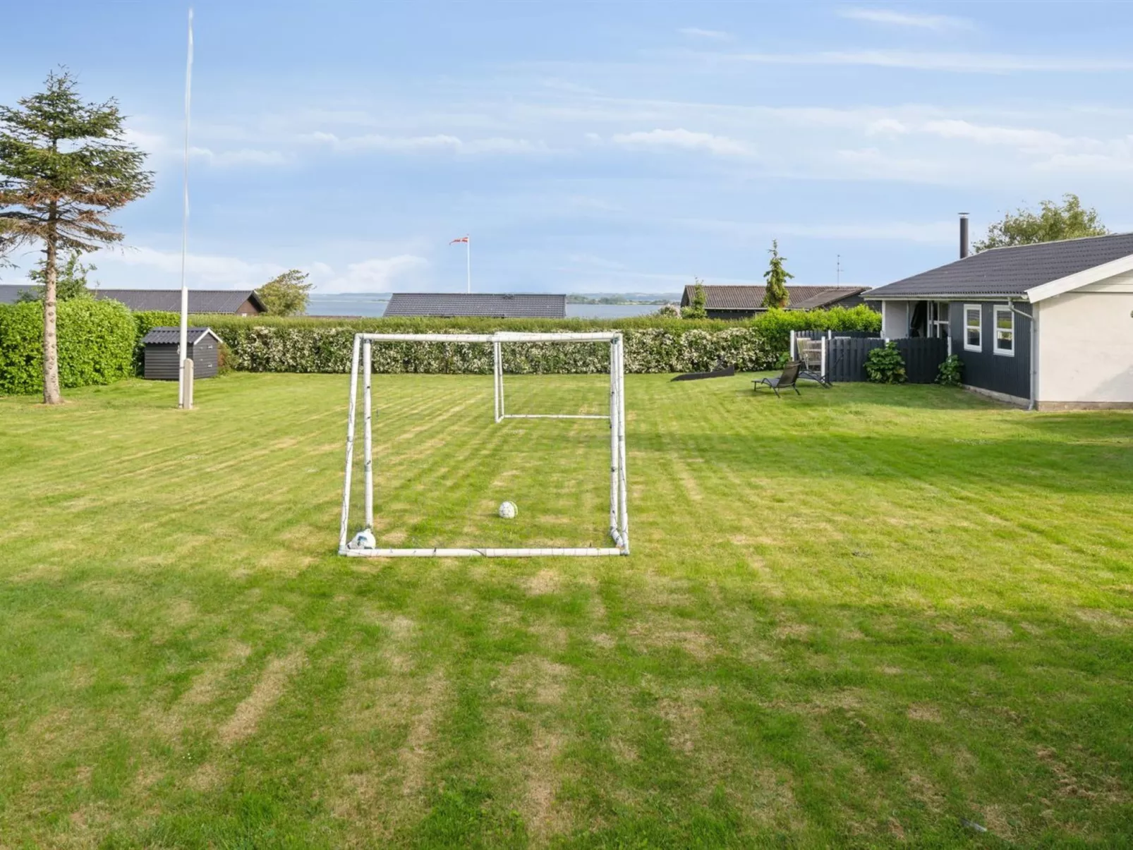 "Gudrun" - 250m from the sea-Outside