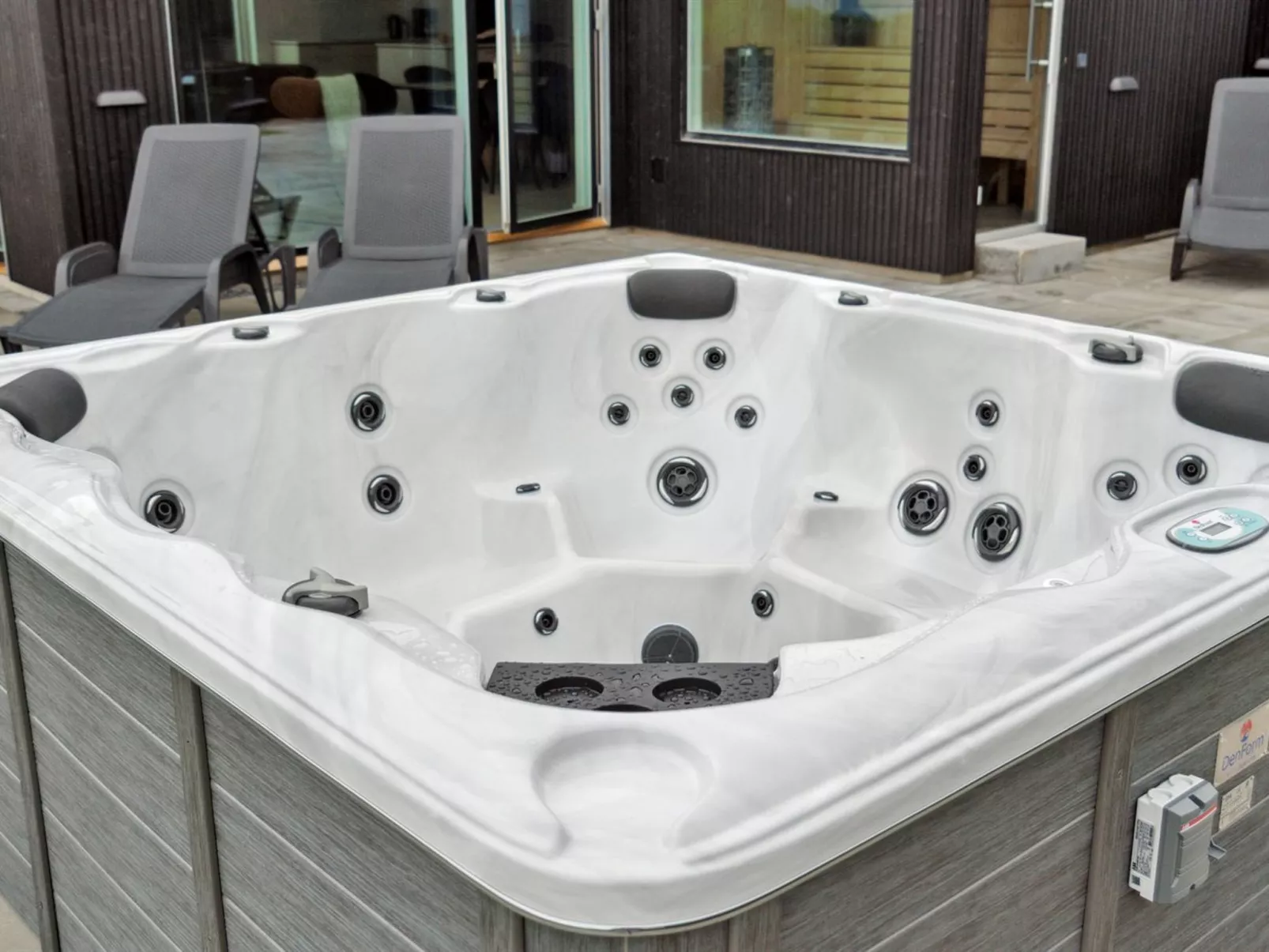 "Straale" - 50m from the sea-Inside