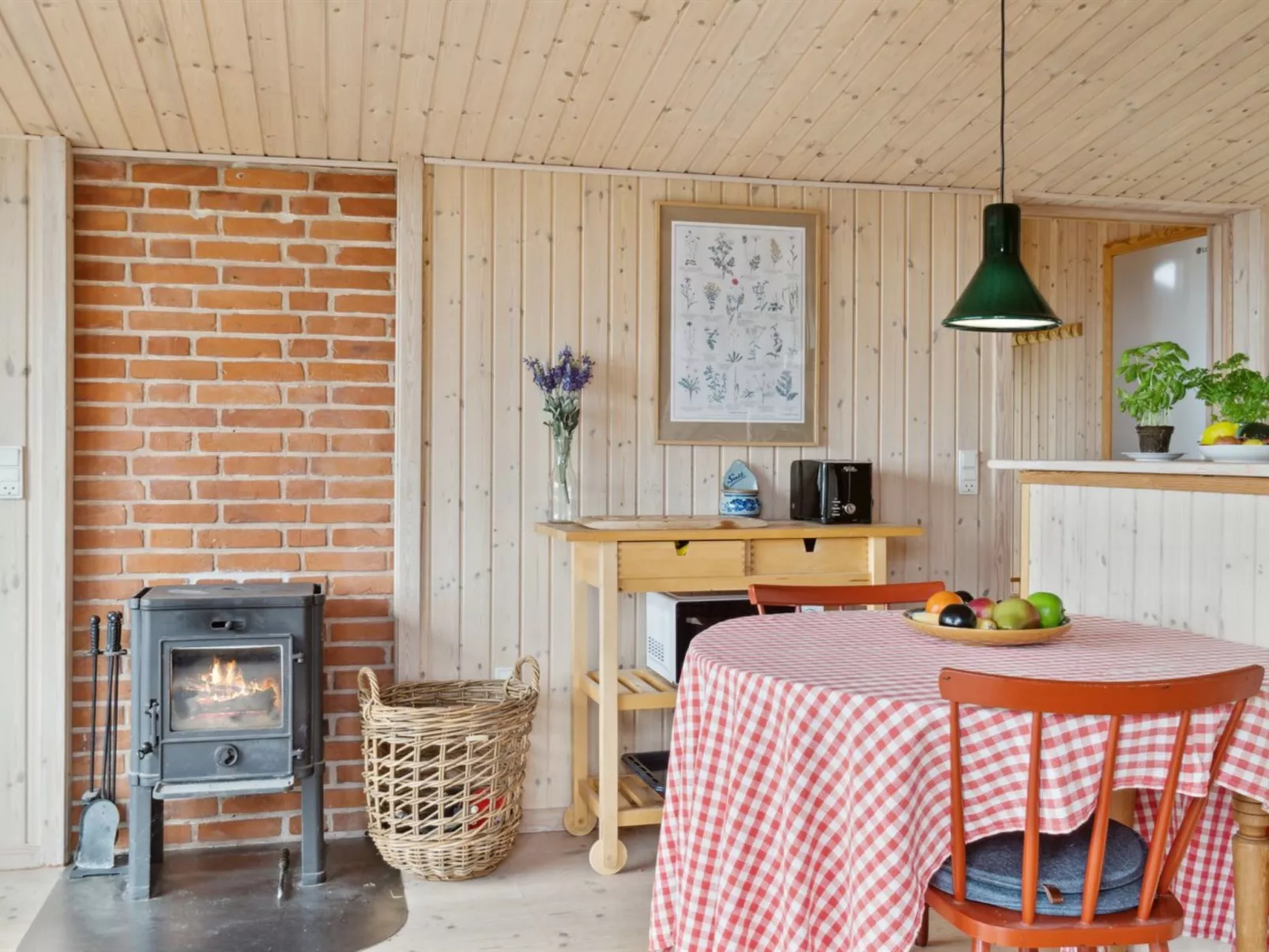 "Skamhals" - 440m to the fjord-Inside