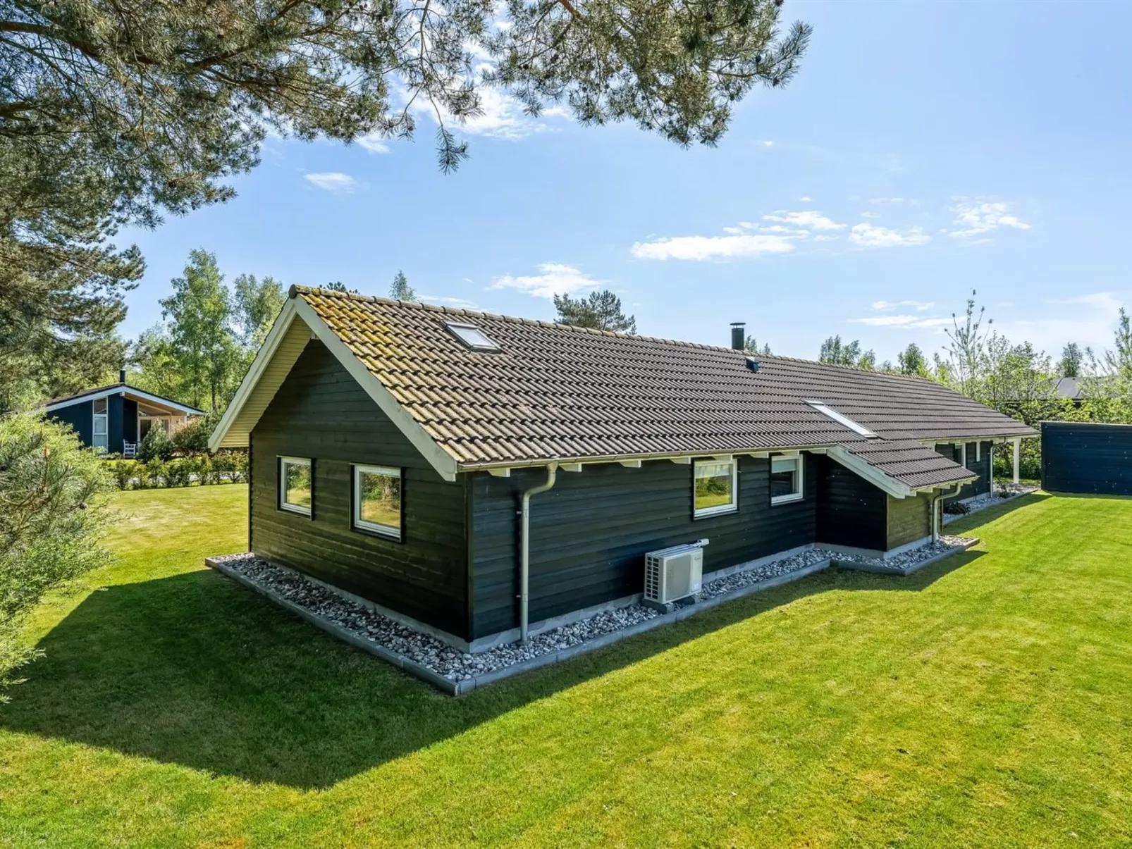 "Gudlaug" - 1km from the sea-Outside