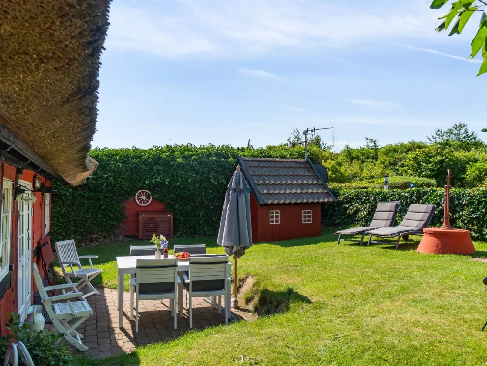 "Leoni" - 115m from the sea-Outside