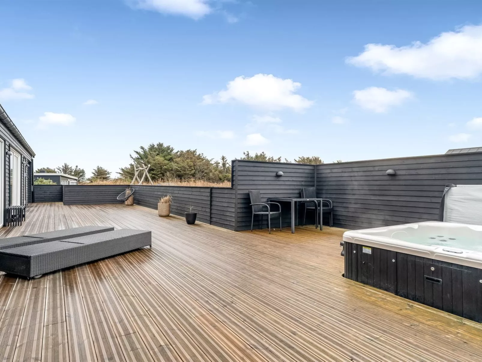 "Dreng" - 300m from the sea-Inside