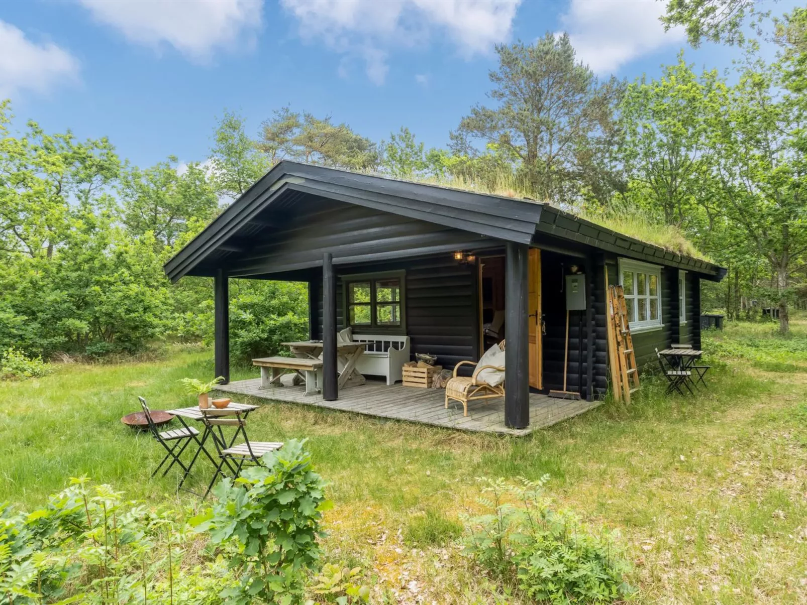 "Juho" - 700m from the sea-Draußen