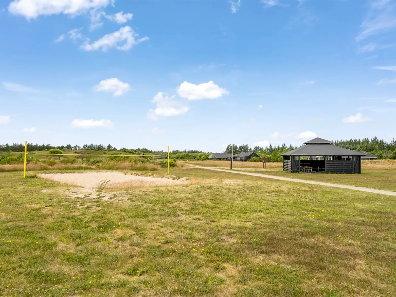 "Lissi" - 3.5km from the sea-Outside