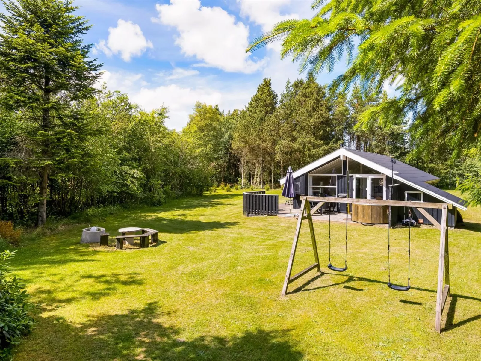 "Amundi" - 500m from the sea-Outside