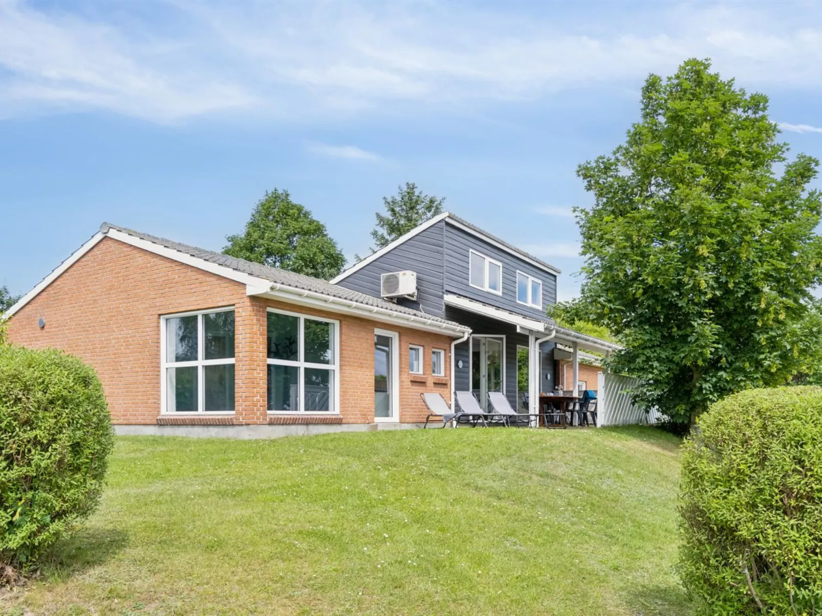 "Svenn" - 300m from the sea-Draußen