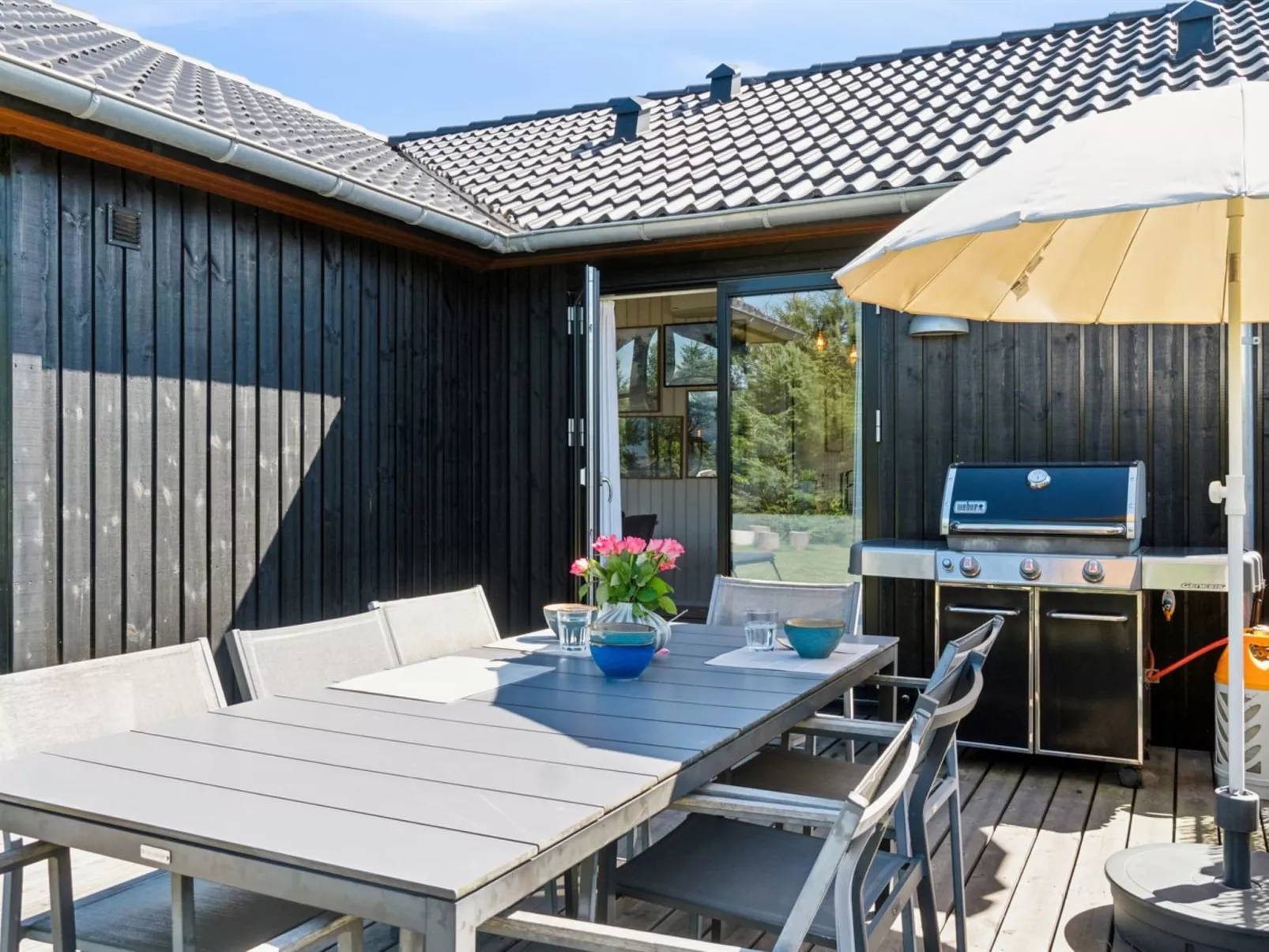 "Kristiarn" - 1.1km from the sea-Outside