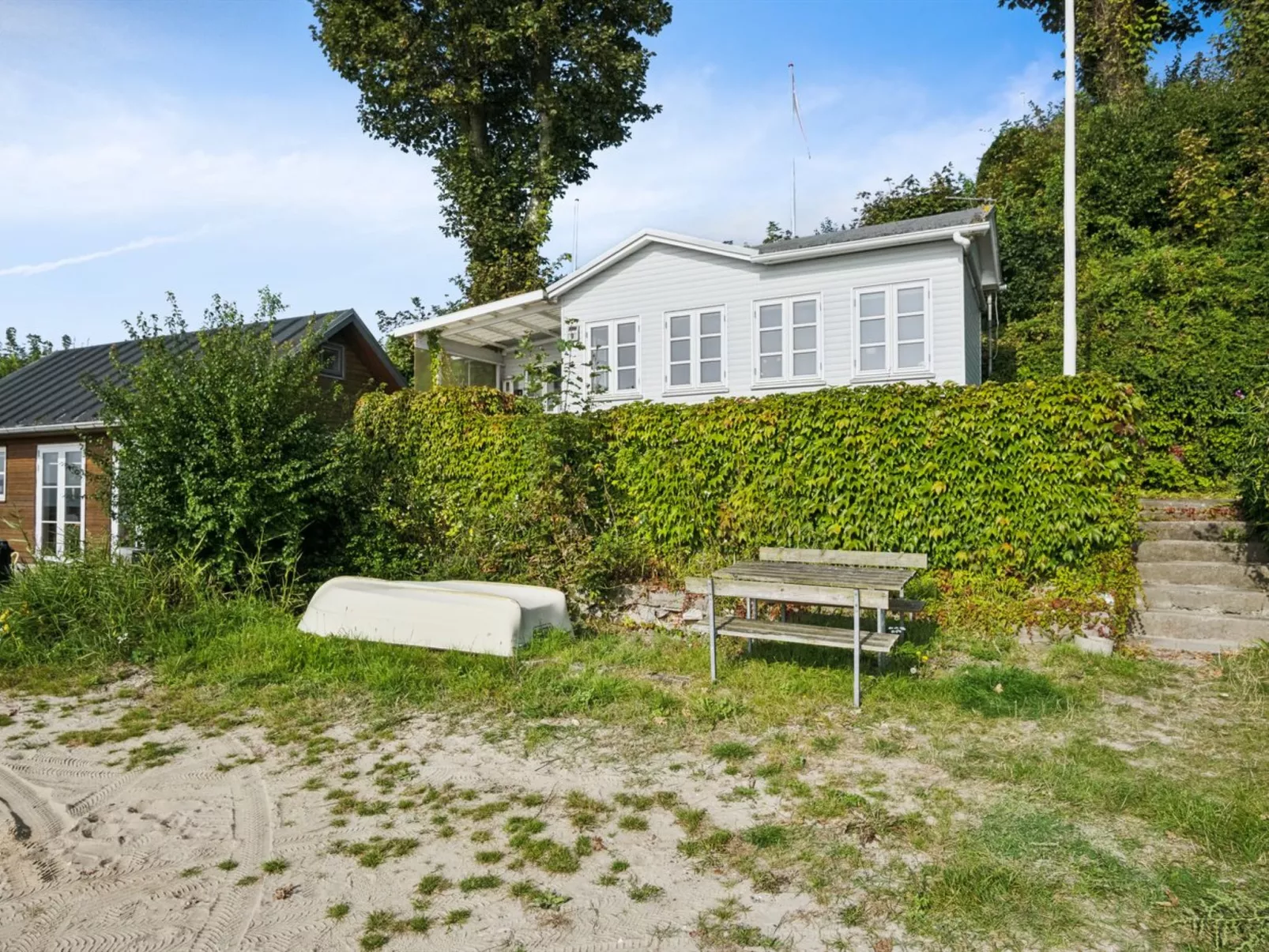 "Drifa" - 20m from the sea-Draußen