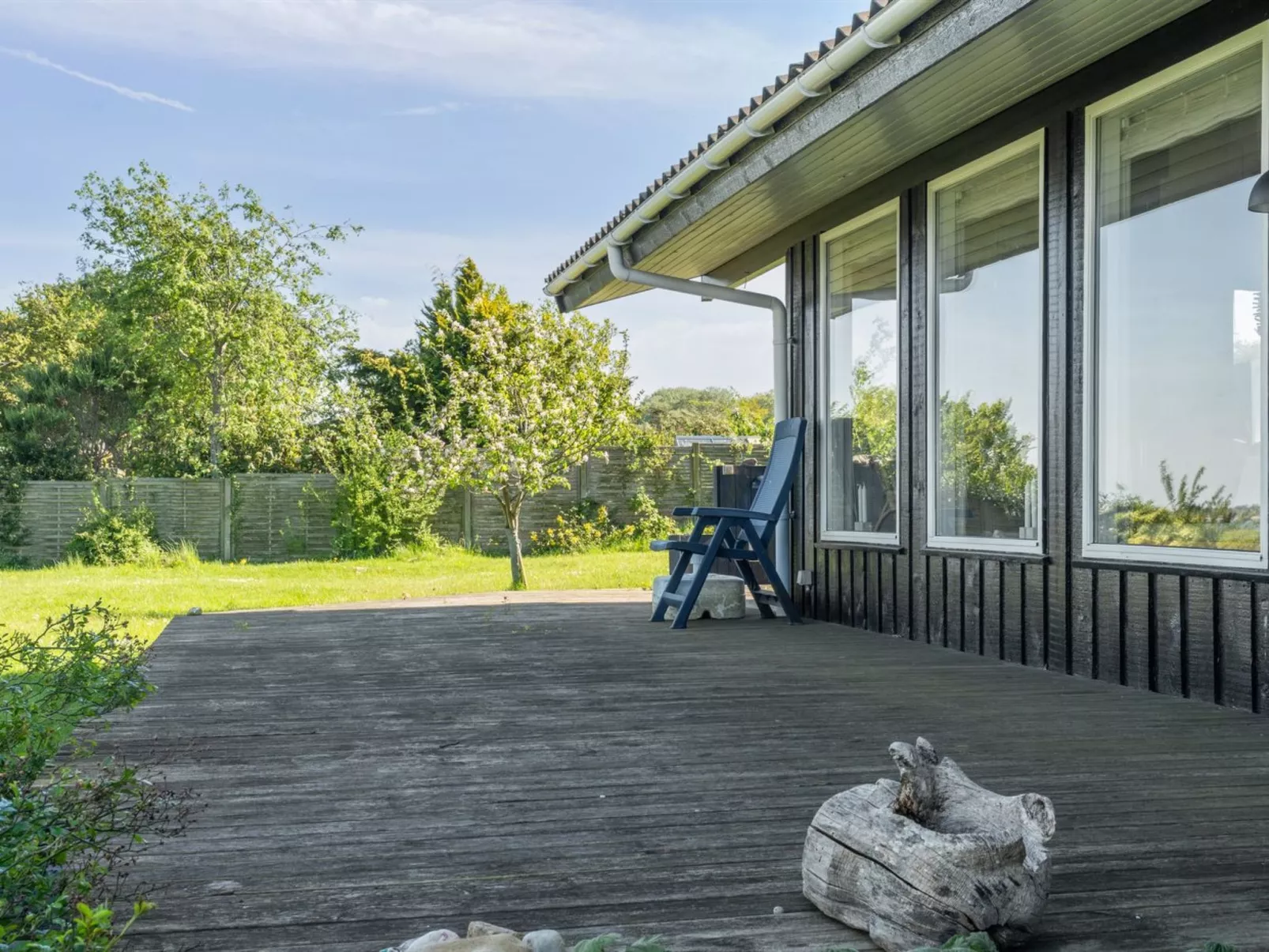 "Titta" - 10m to the fjord-Outside