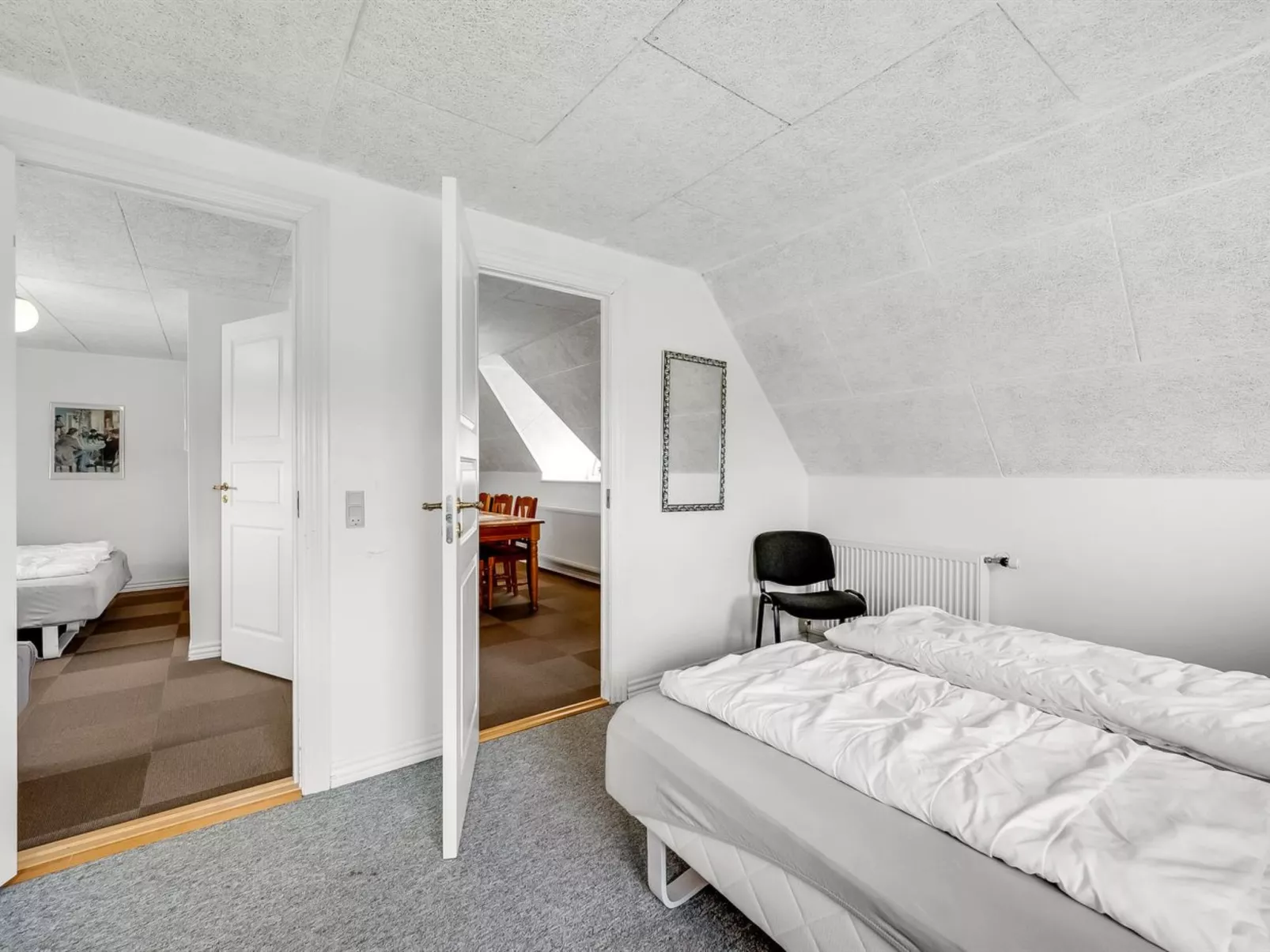 "Darleen" - 850m to the fjord-Drinnen