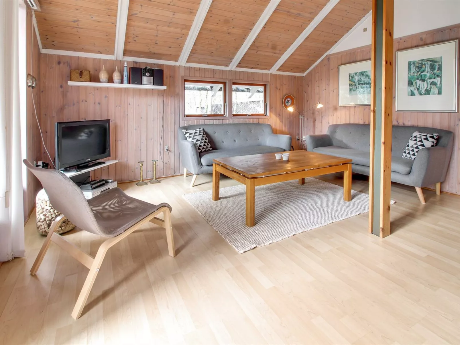 "Anttoni" - 50km from the sea-Dedans