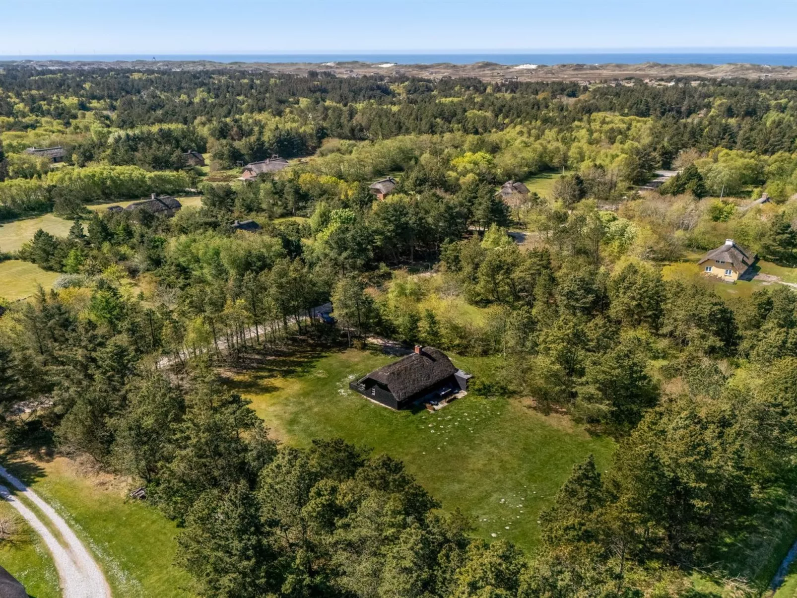 "Matilda" - 1.6km from the sea-Outside