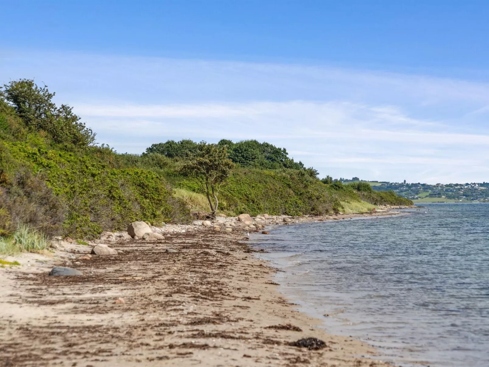 "Bryngeir" - 25m from the sea-Outside