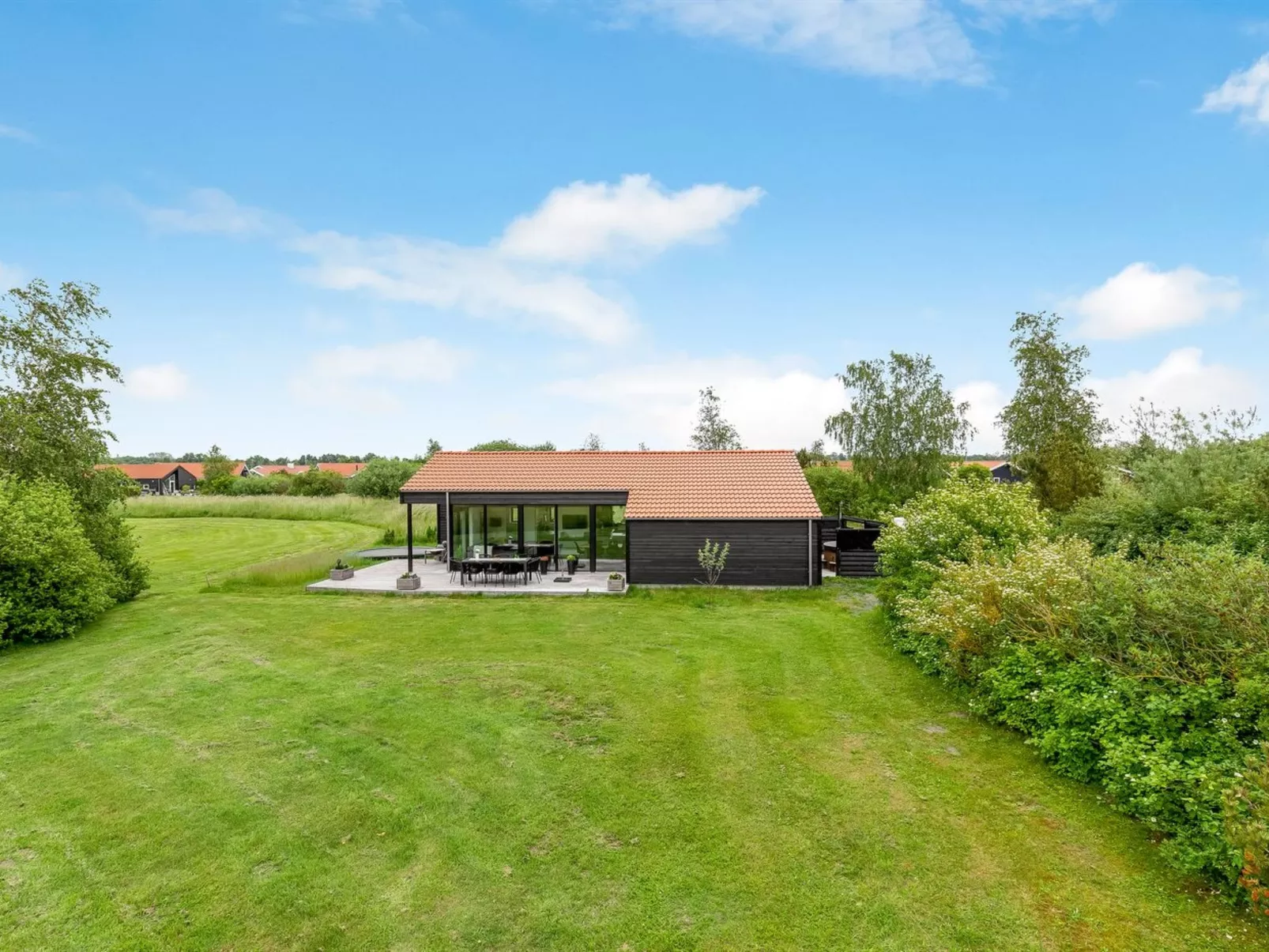 "Dyke" - 1.5km from the sea-Draußen