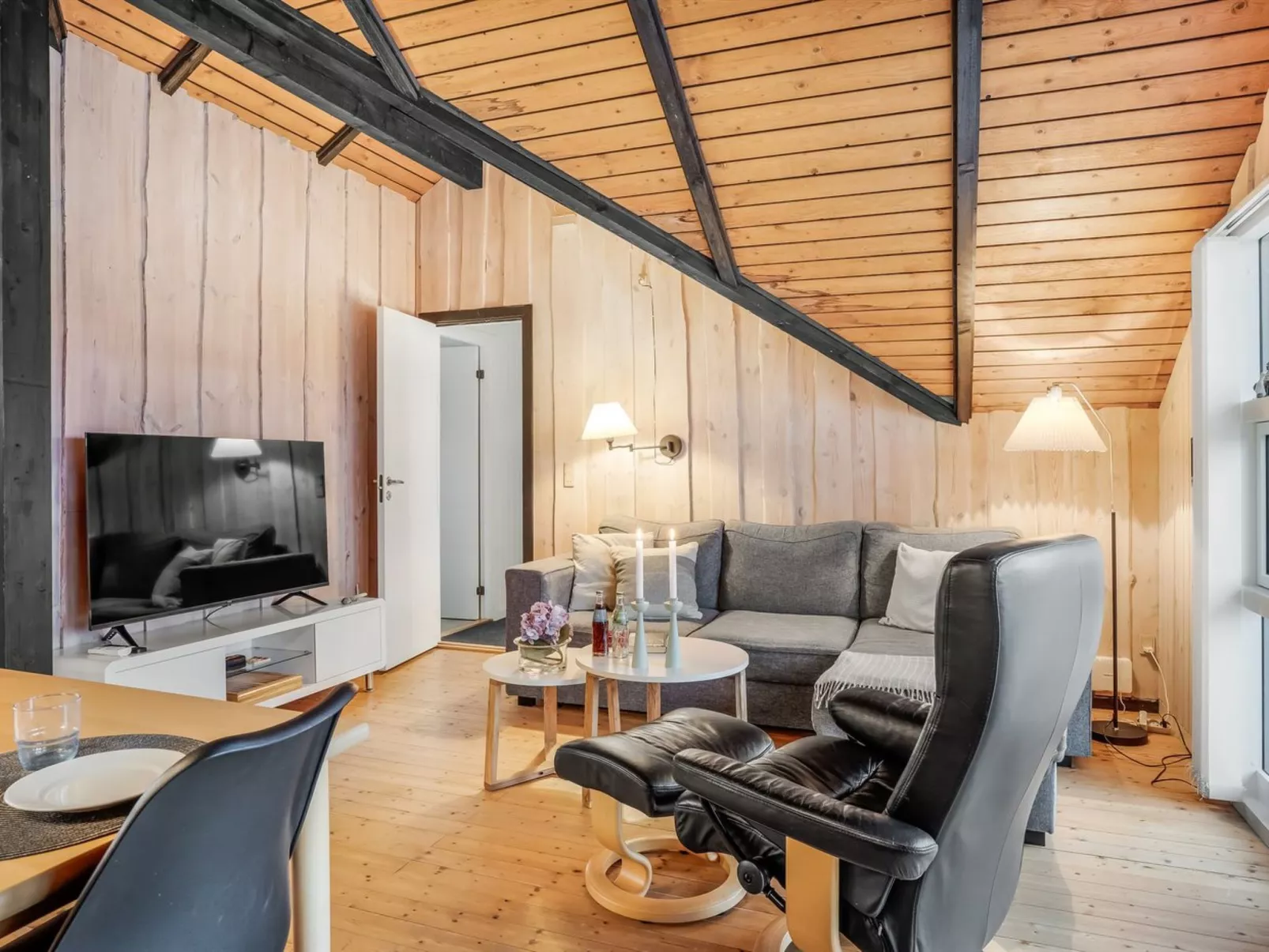 "Mimi" - 120m from the sea-Dedans