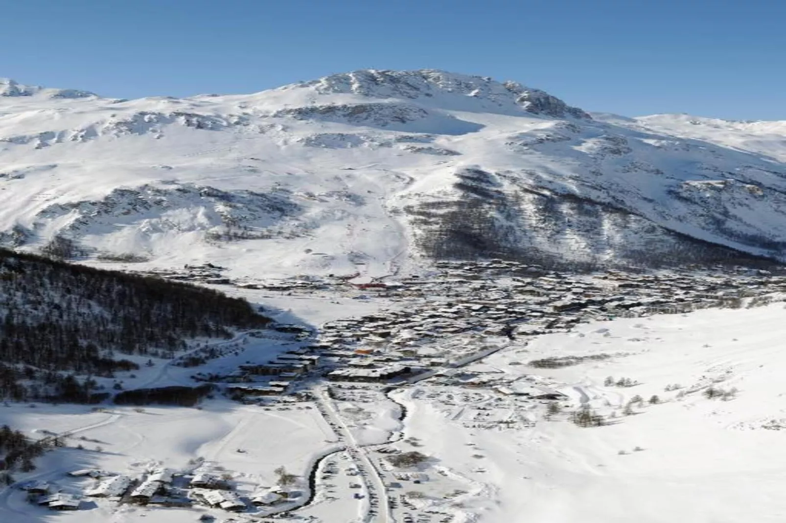 Chalet Val Rogoney-Area within 20km in winter
