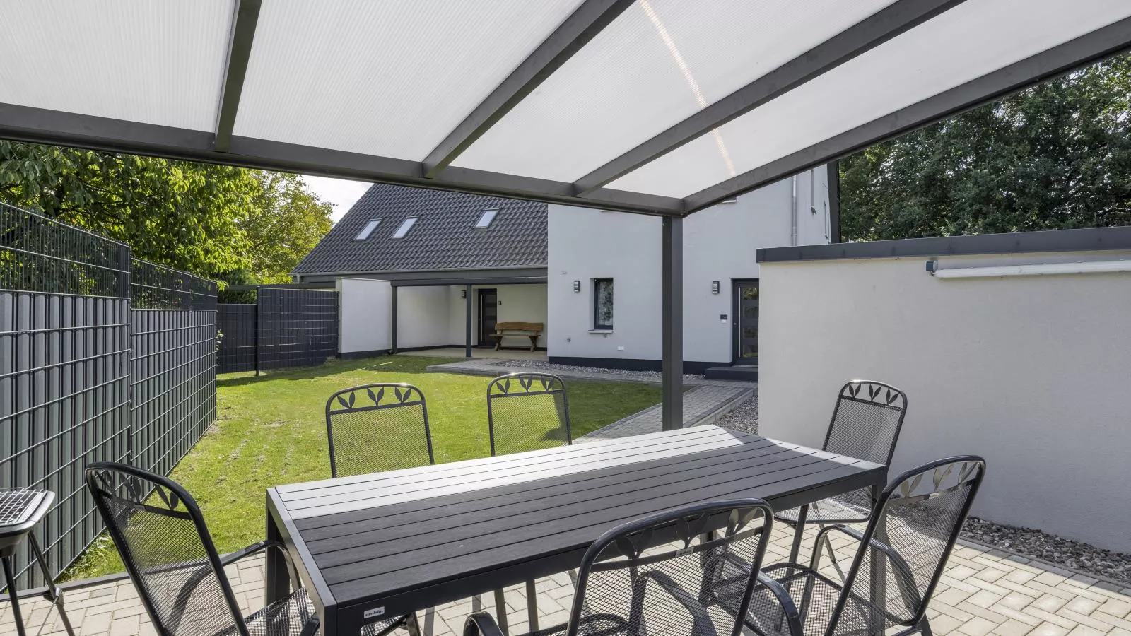 Wilma - direkt an der Ostsee-Terrasse/Balkon