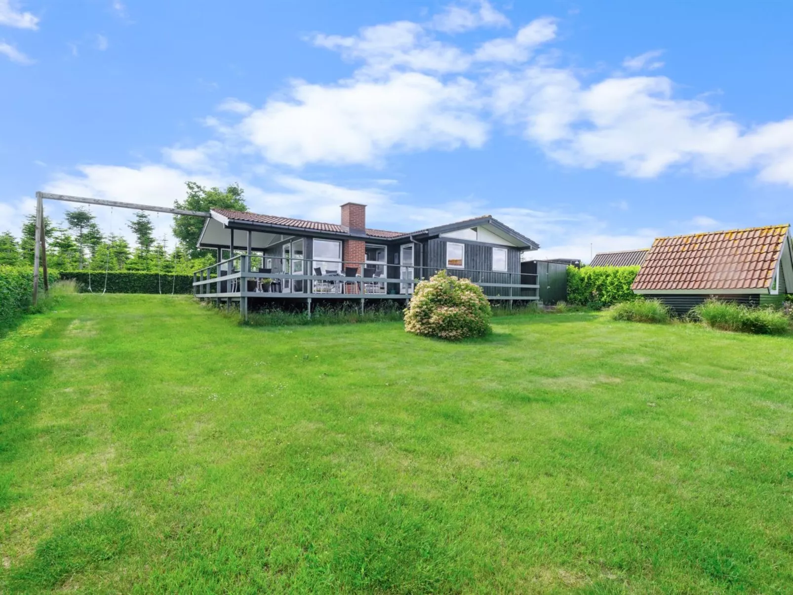 "Slava" - 75m from the sea-Outside