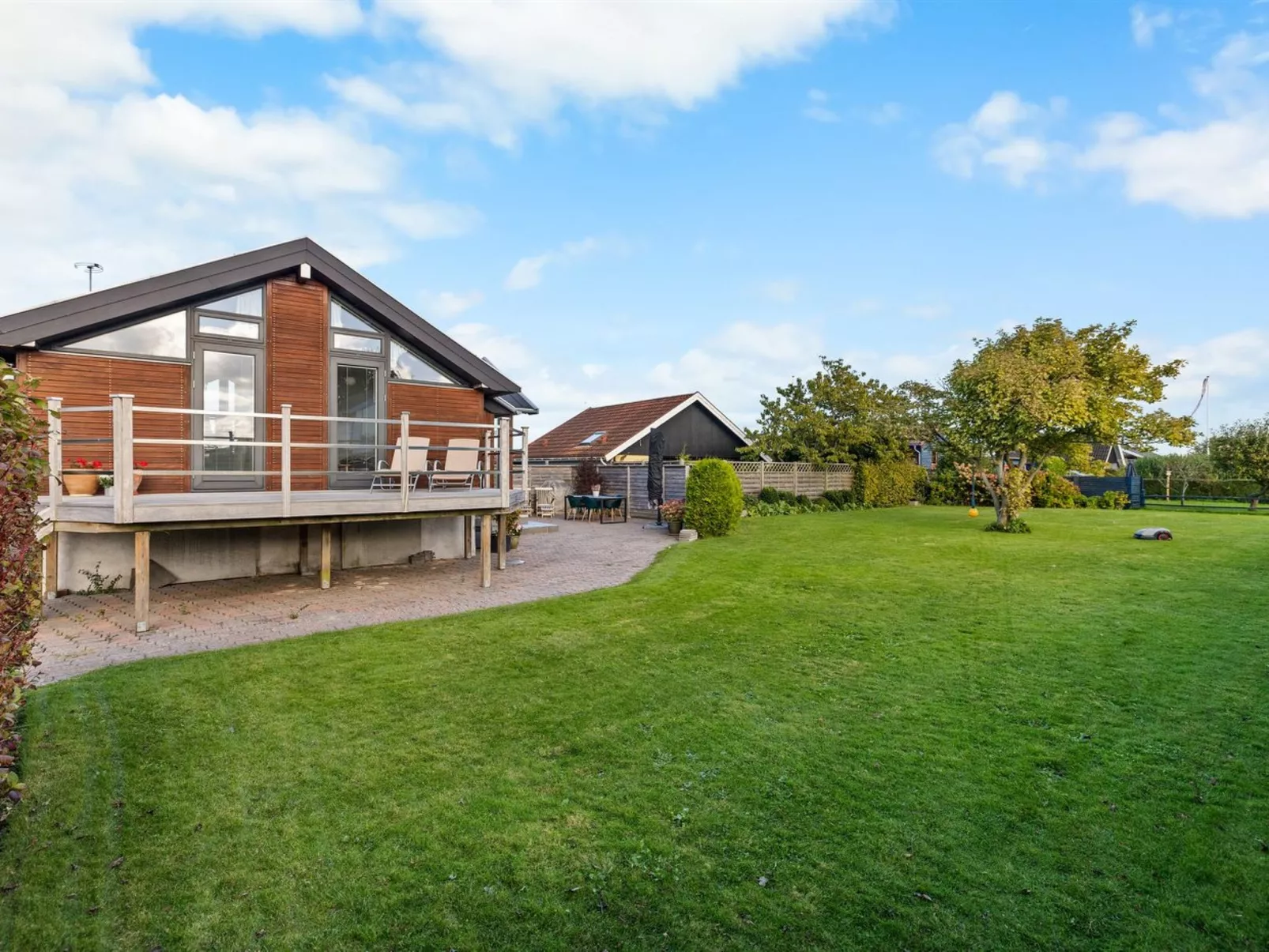 "Berner" - 40m from the sea-Draußen