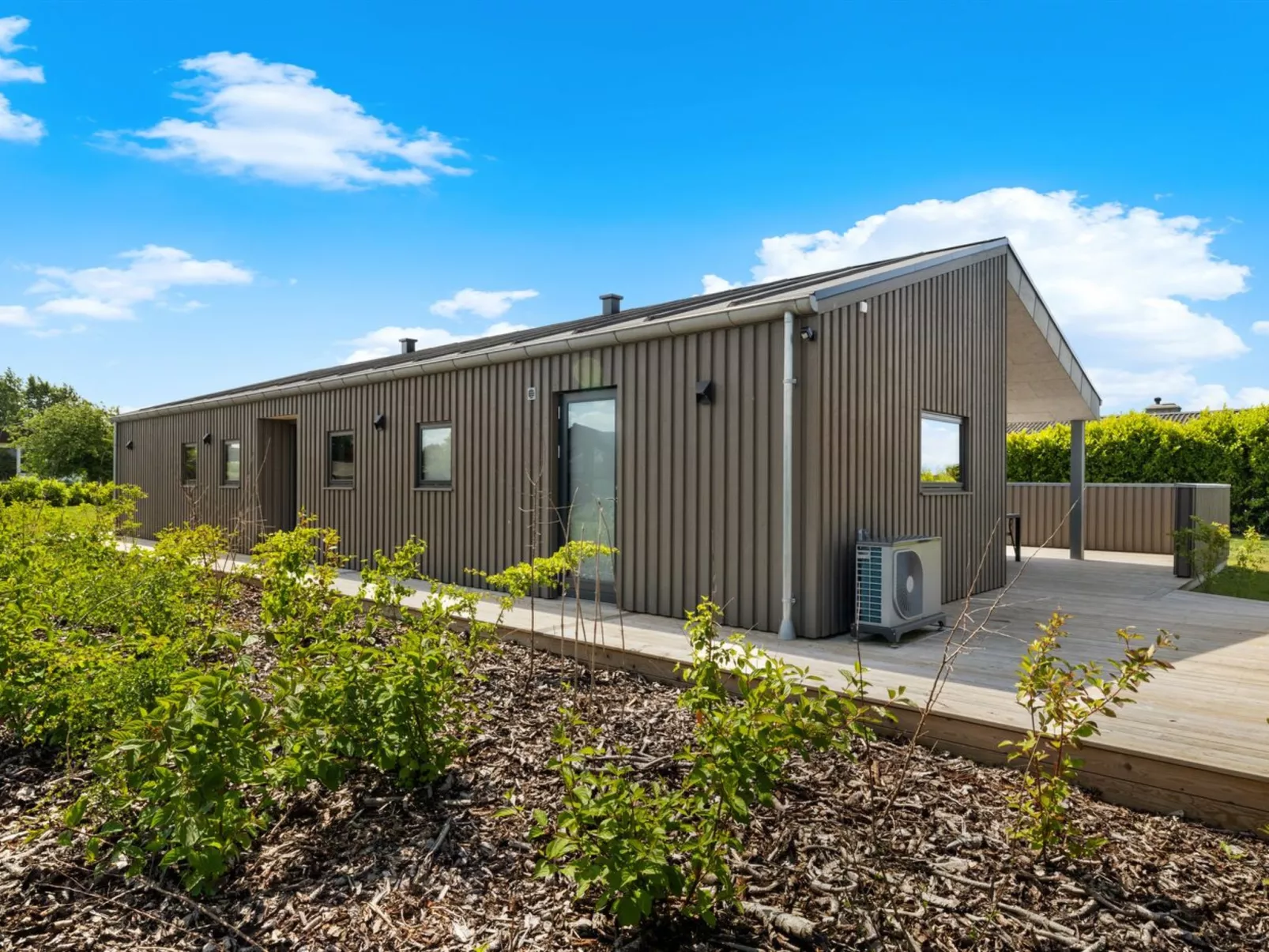 "Tydkil" - 250m from the sea-Draußen