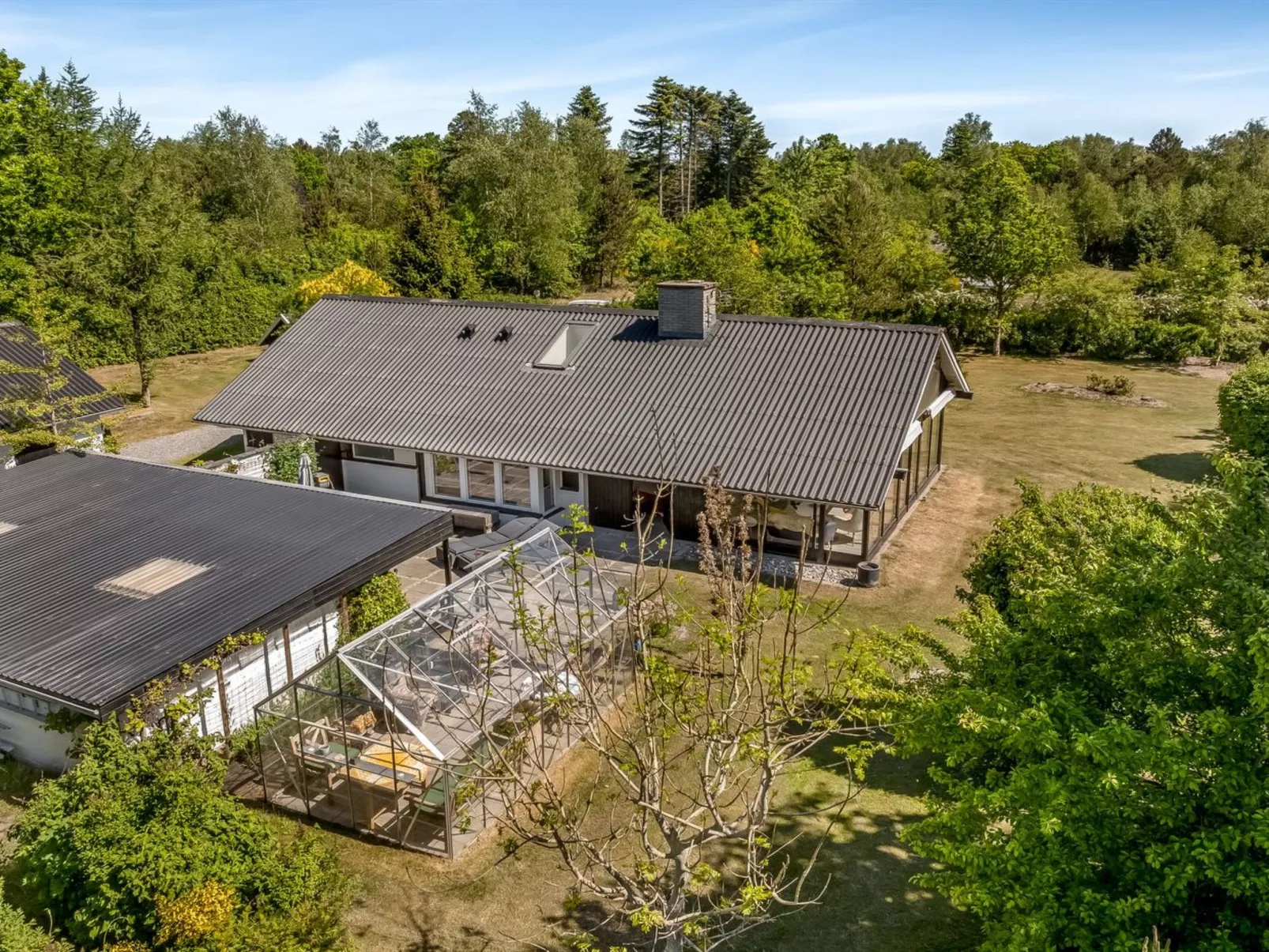 "Sven" - 250m to the fjord-Outside