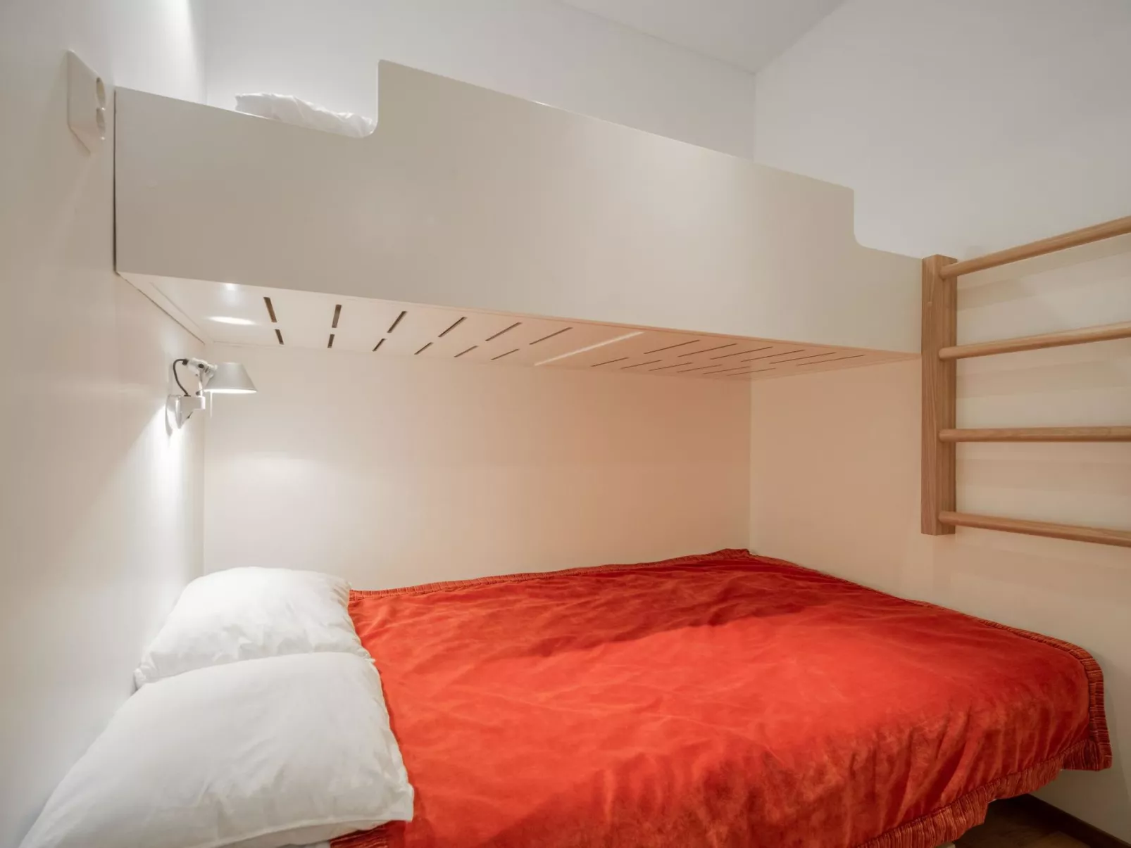 Nordic chalet 9410-Inside