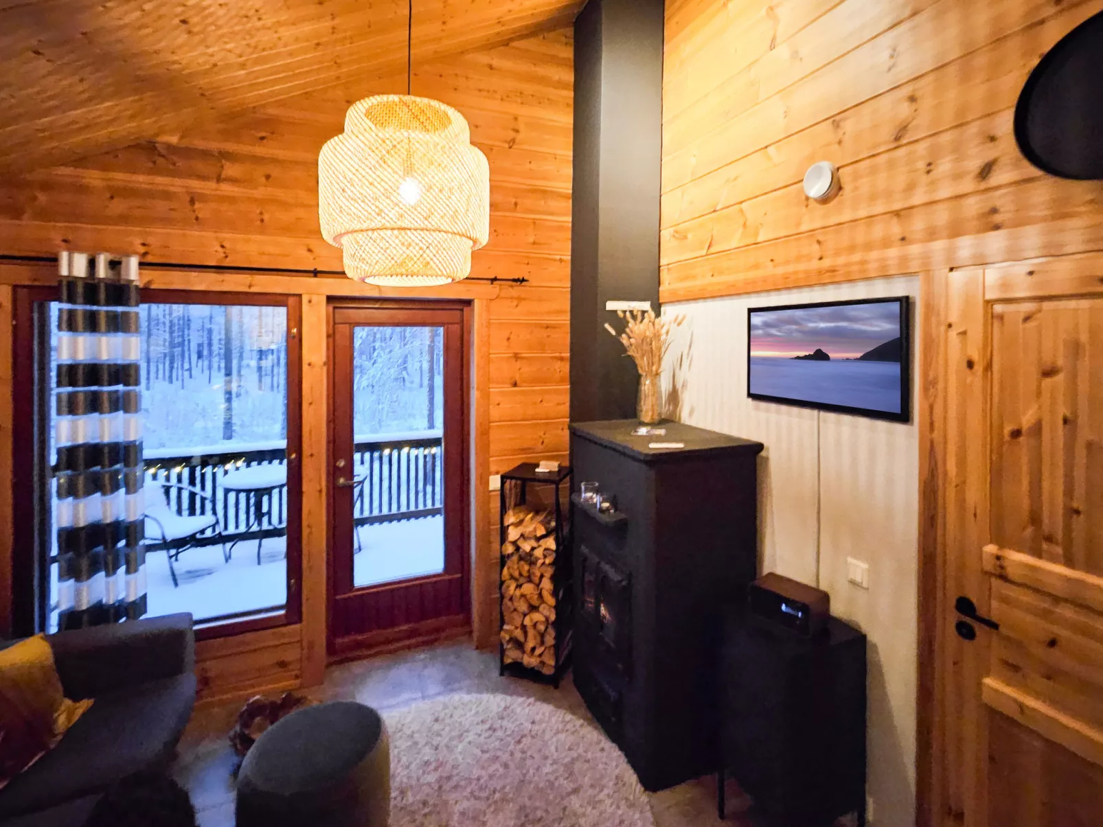 Rovarakka 1 b-Inside