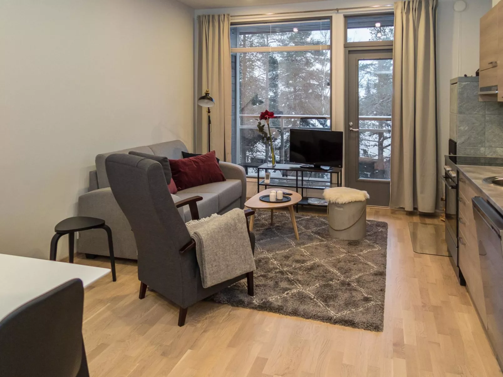 Ylälänsi 3 as 11-Dedans