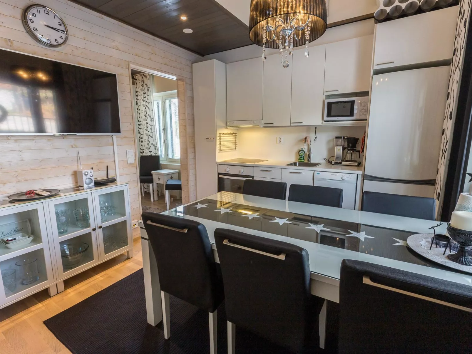 Levin stara a03-Drinnen