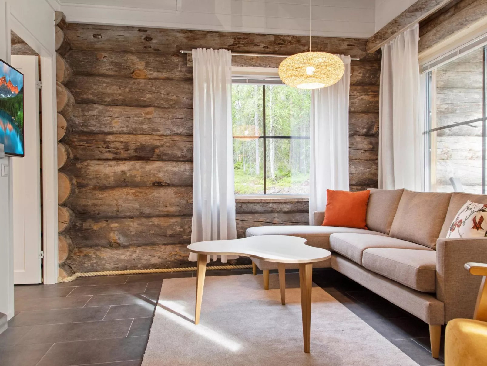 Taruilevi 10 j2-Inside