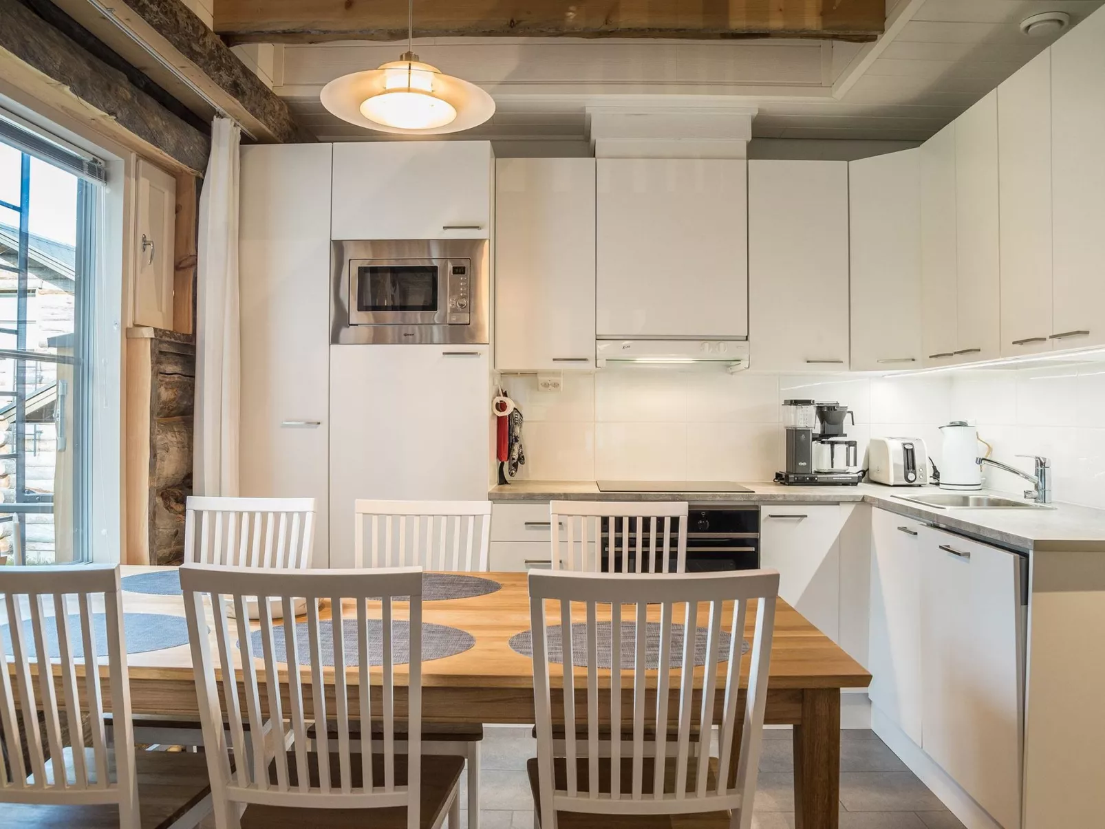 Taruilevi 8 h4-Drinnen