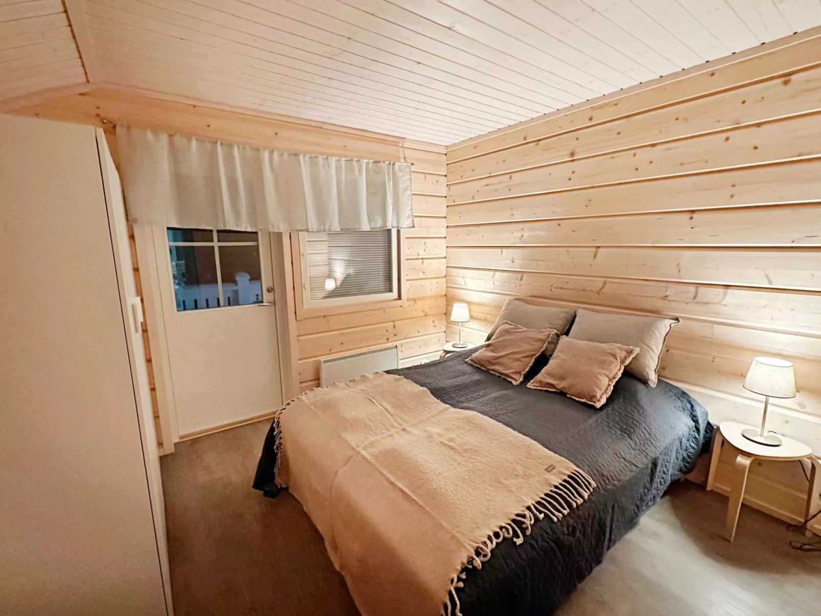 South point apartments 4a-Inside