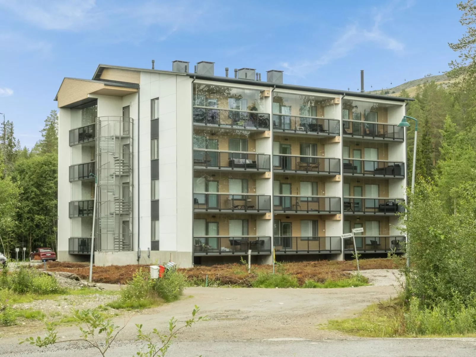 Tievan aurinkorinne dina-Dedans