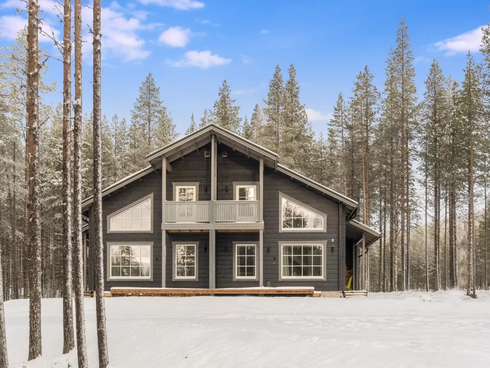 Levin ahmahovi 2a-Drinnen