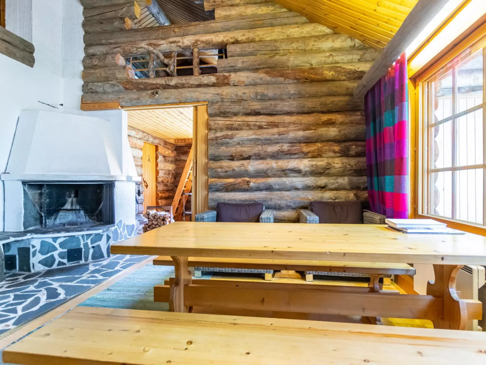 Kiilopalkinen-Inside