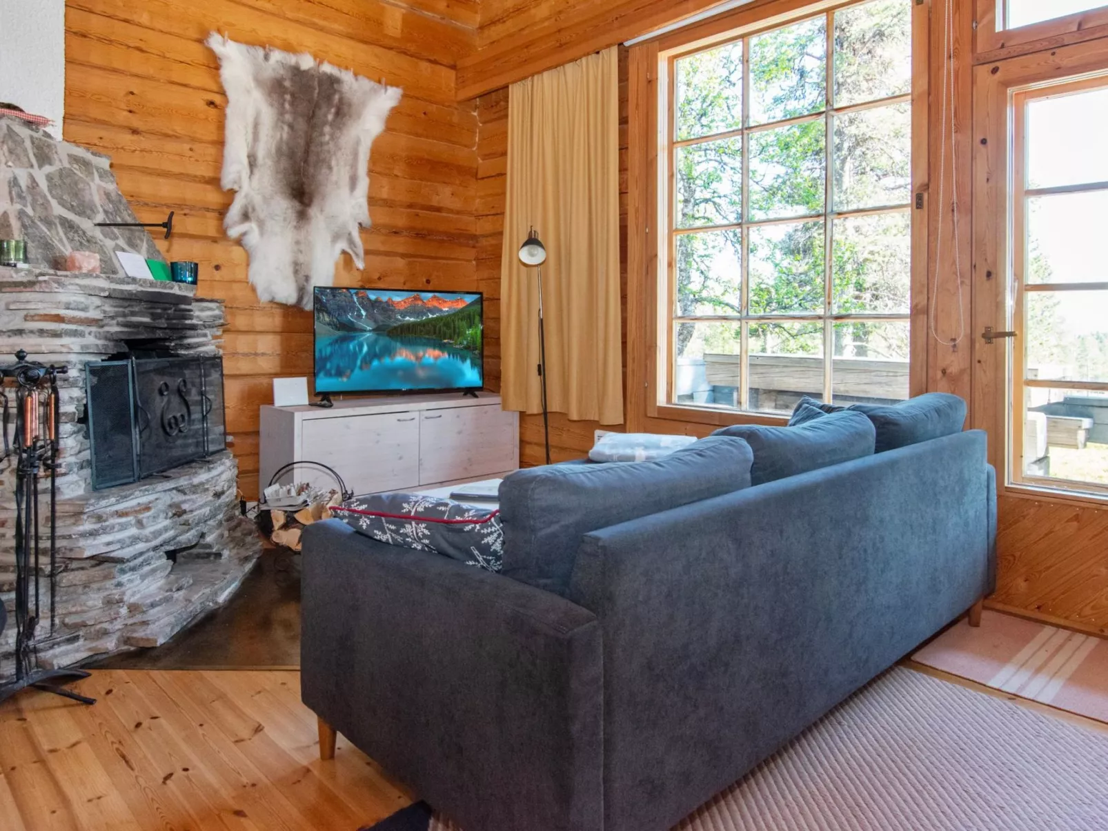 Vuonelo 8 a 2-Dedans