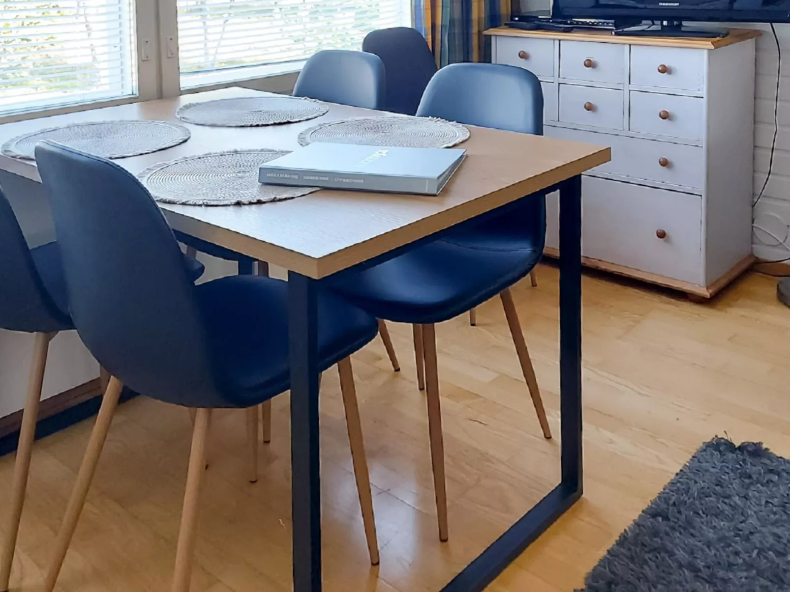 Moitakuru a22-Inside