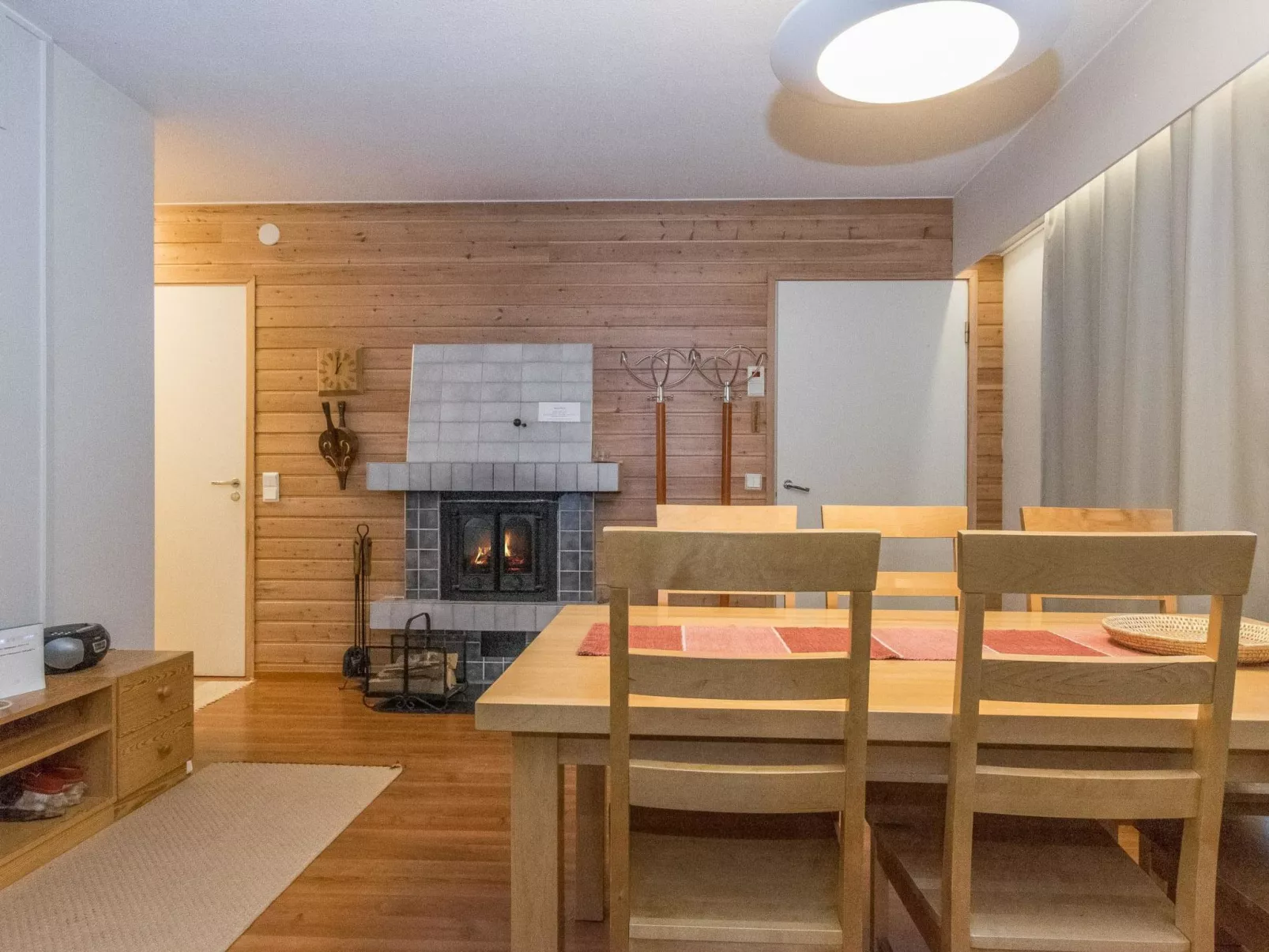 Saariseläntie 8 b 7-Dedans