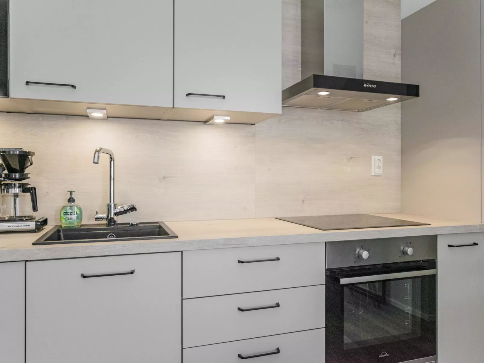 Dagmarin kulma-Dedans