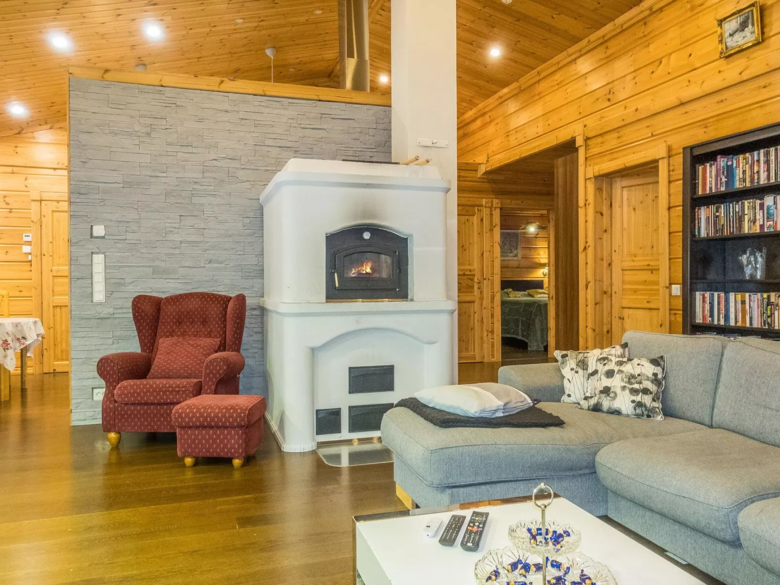 Vaahtissuvanto-Inside