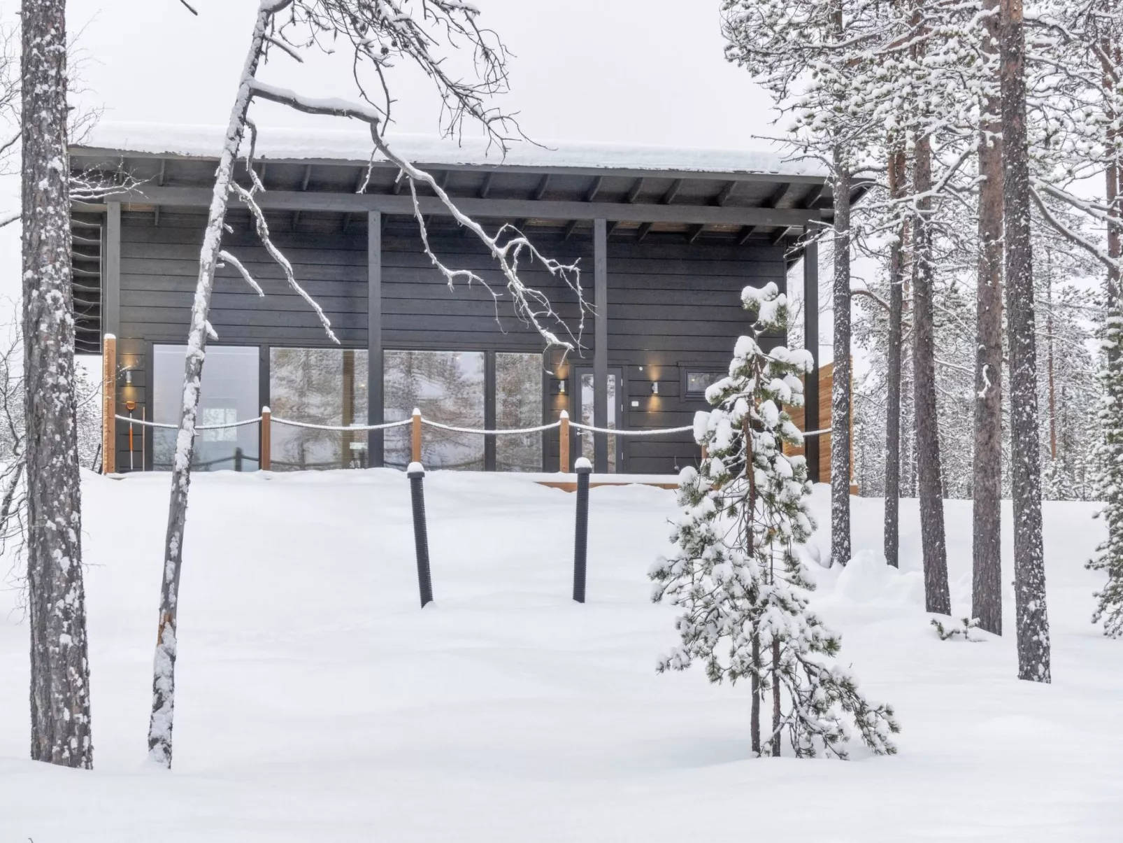 Villa paadari-Drinnen