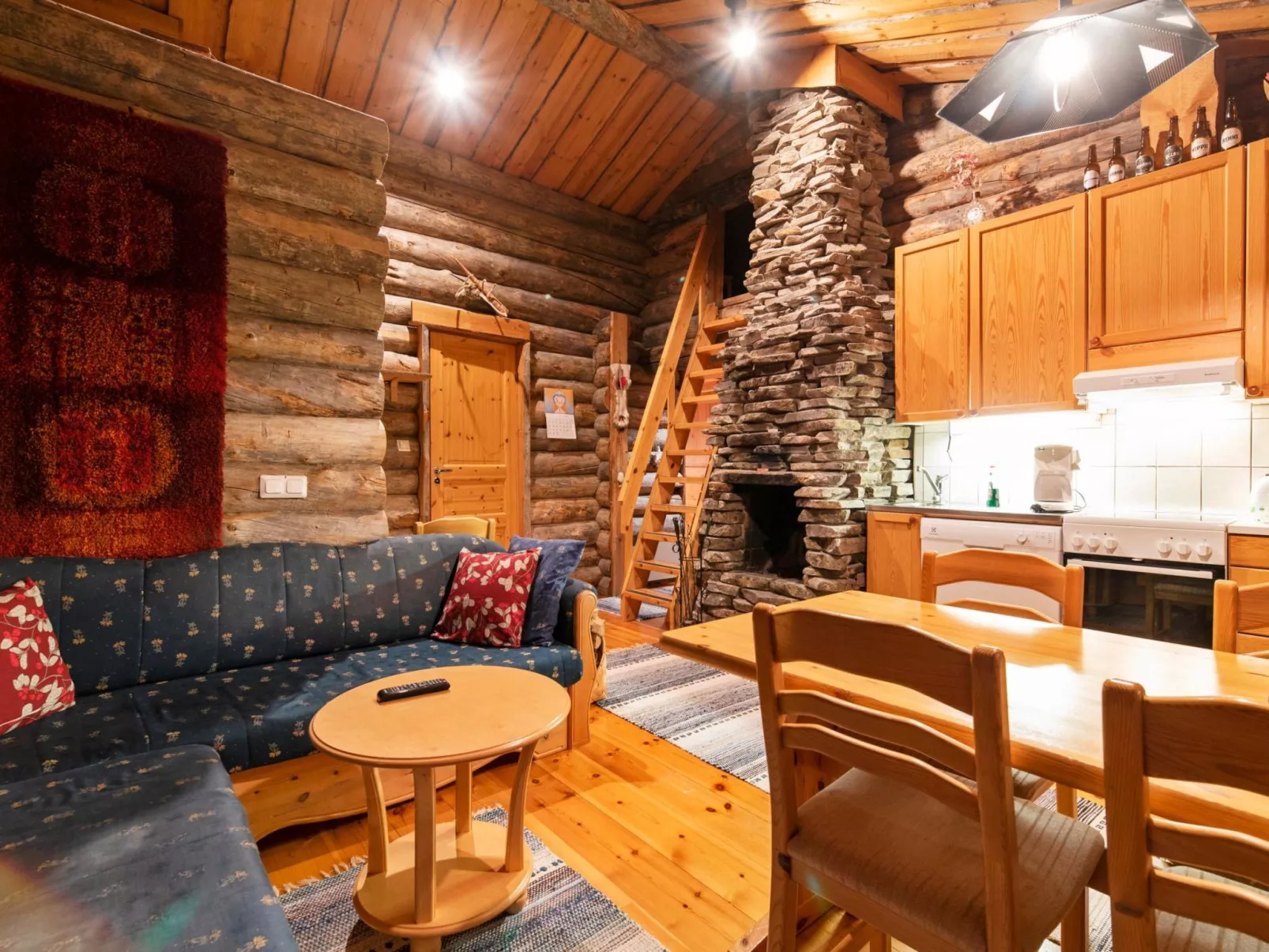 Lomaylläs d59 /palovaarankaarre 13 a-Dedans