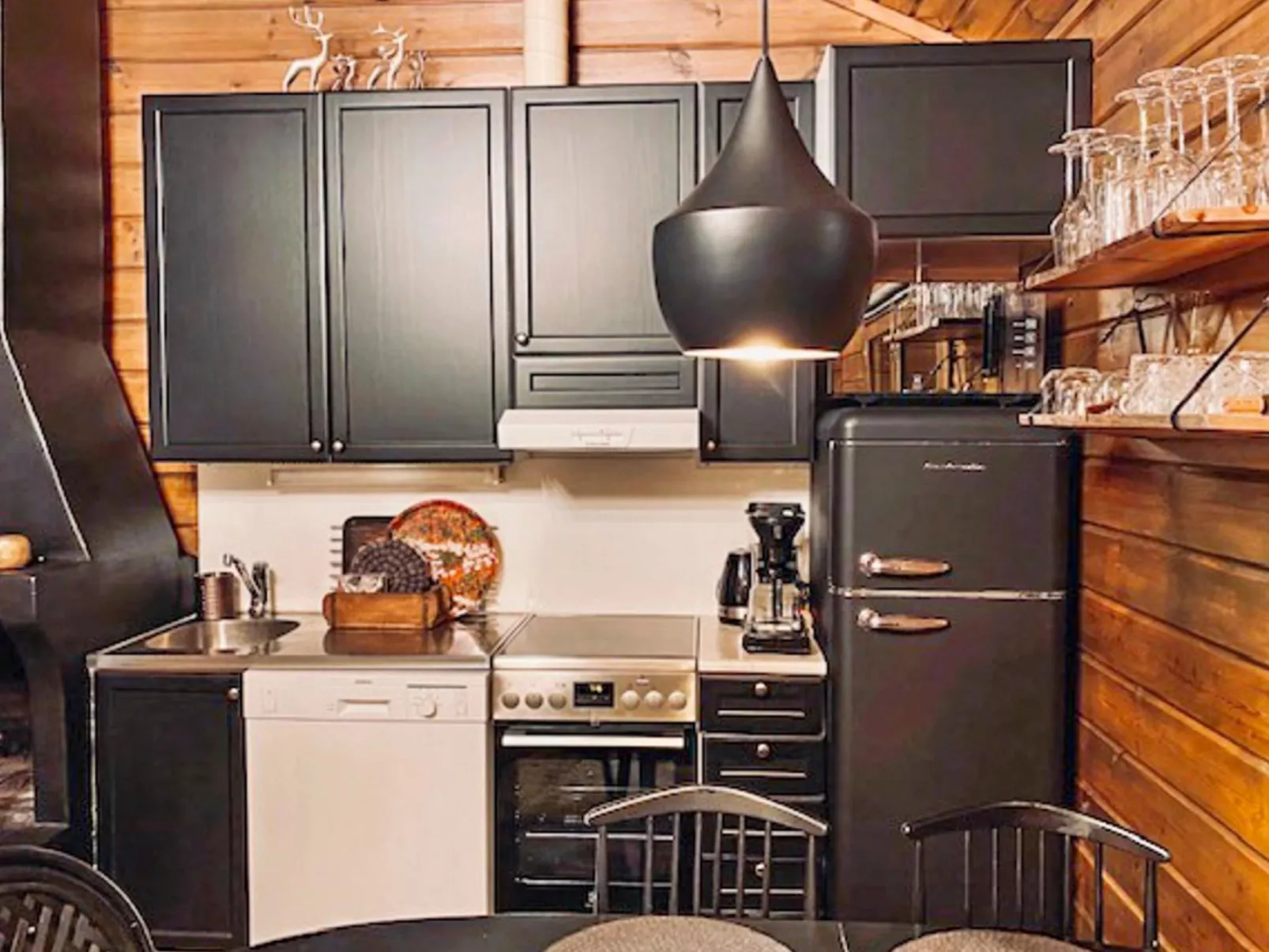 Lomaylläs b19 / palovaarankaarre 2 b-Dedans