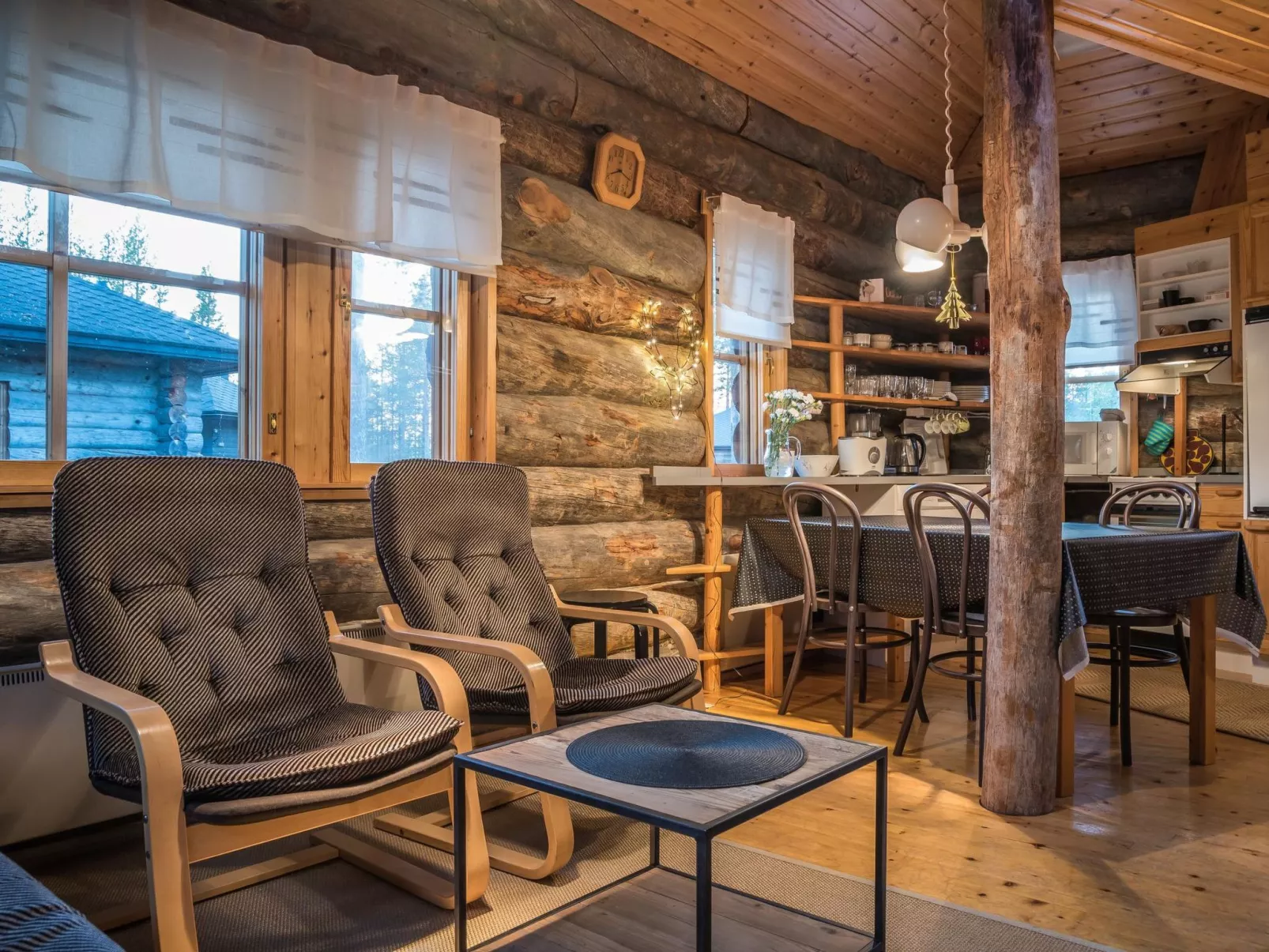 Ylläsparit as. 2-Drinnen