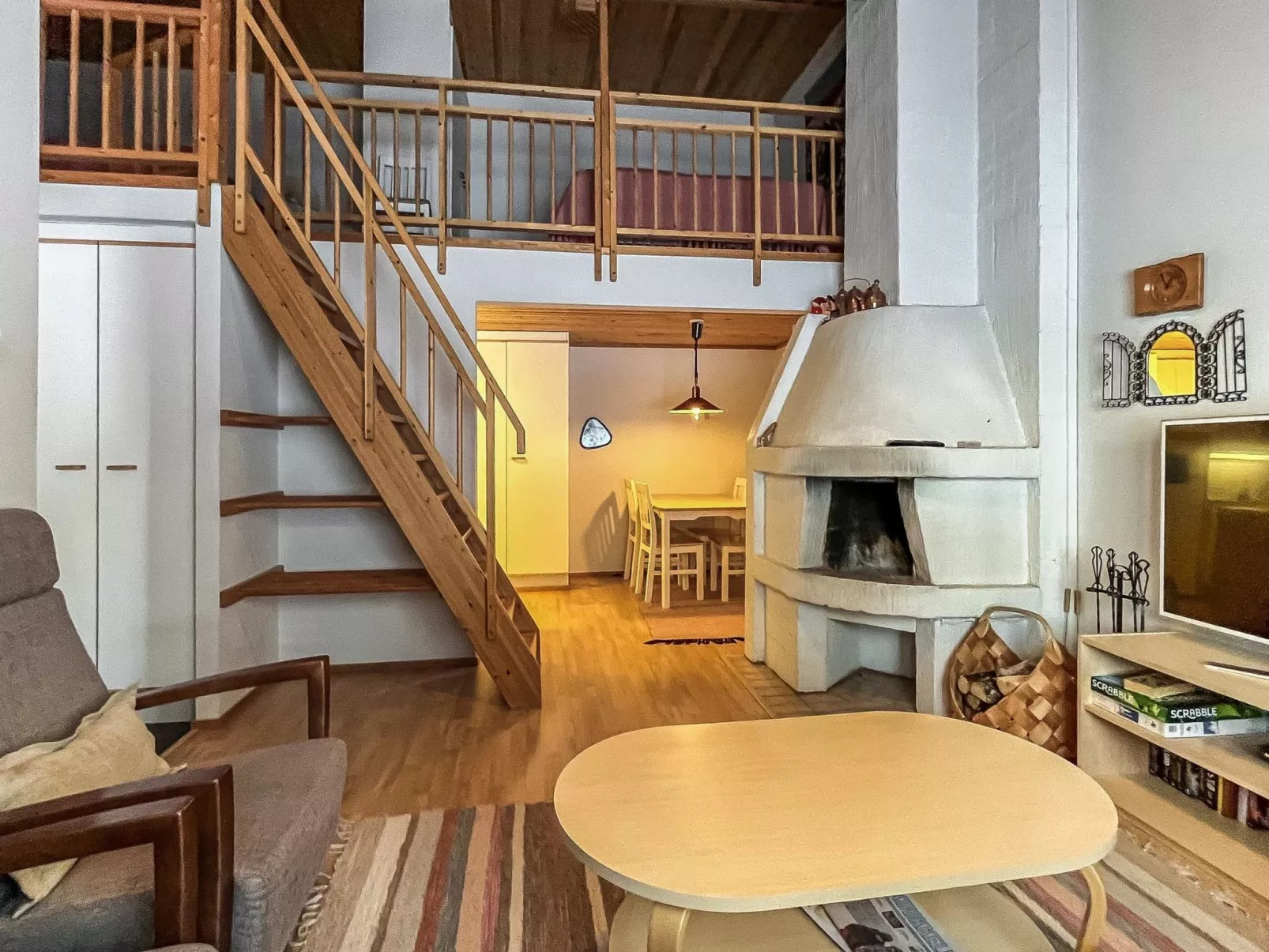 Ylläskakkonen b9-Drinnen