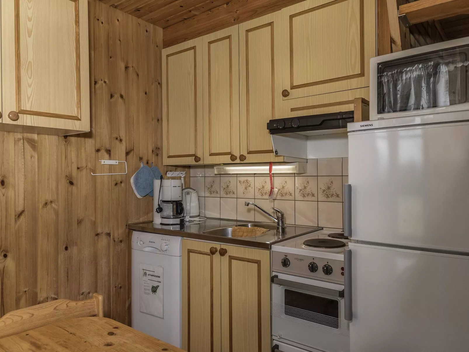 Ylläskarpalo 1 päätyhuoneisto-Drinnen