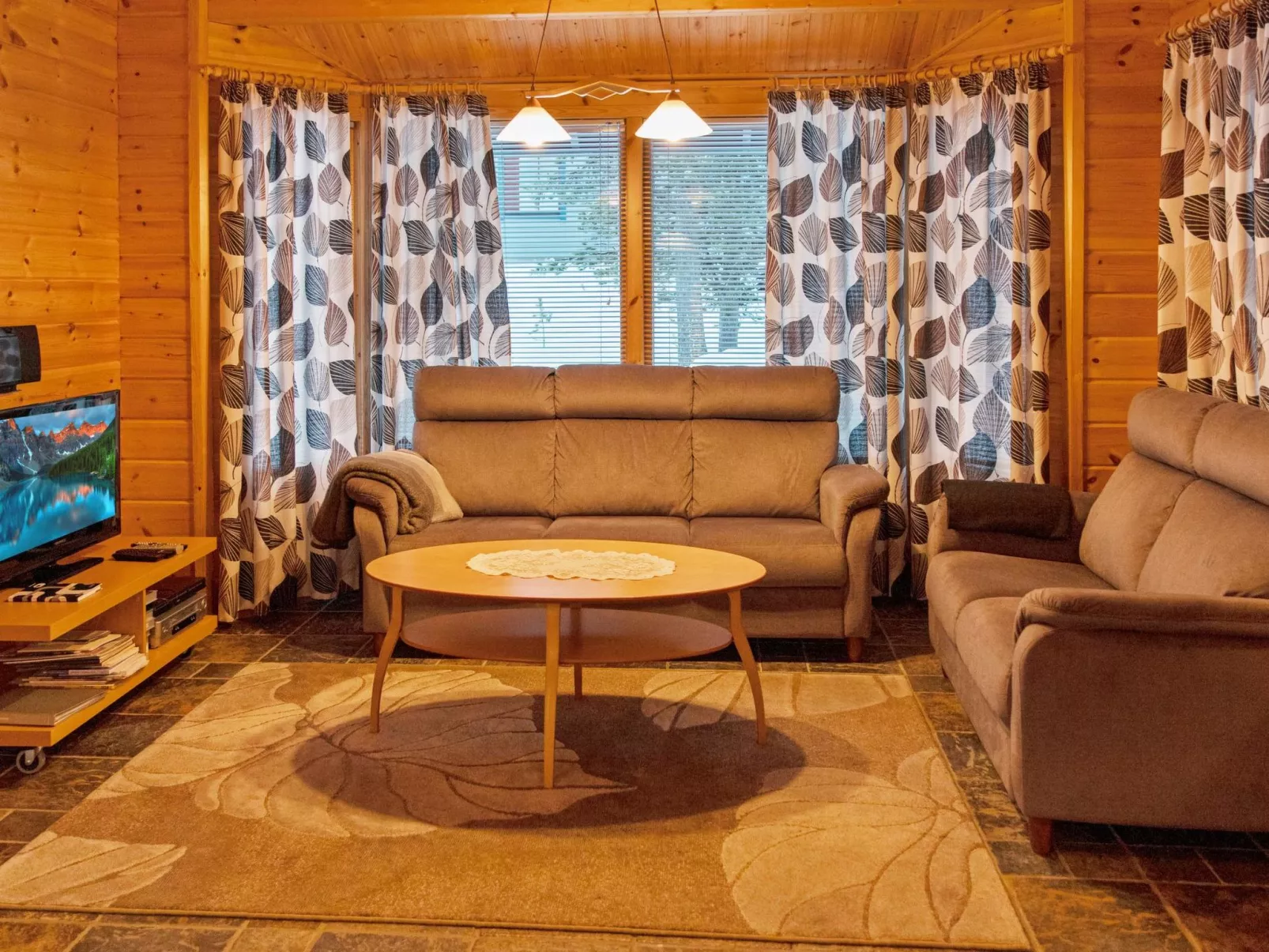 Tunturitähti-Drinnen