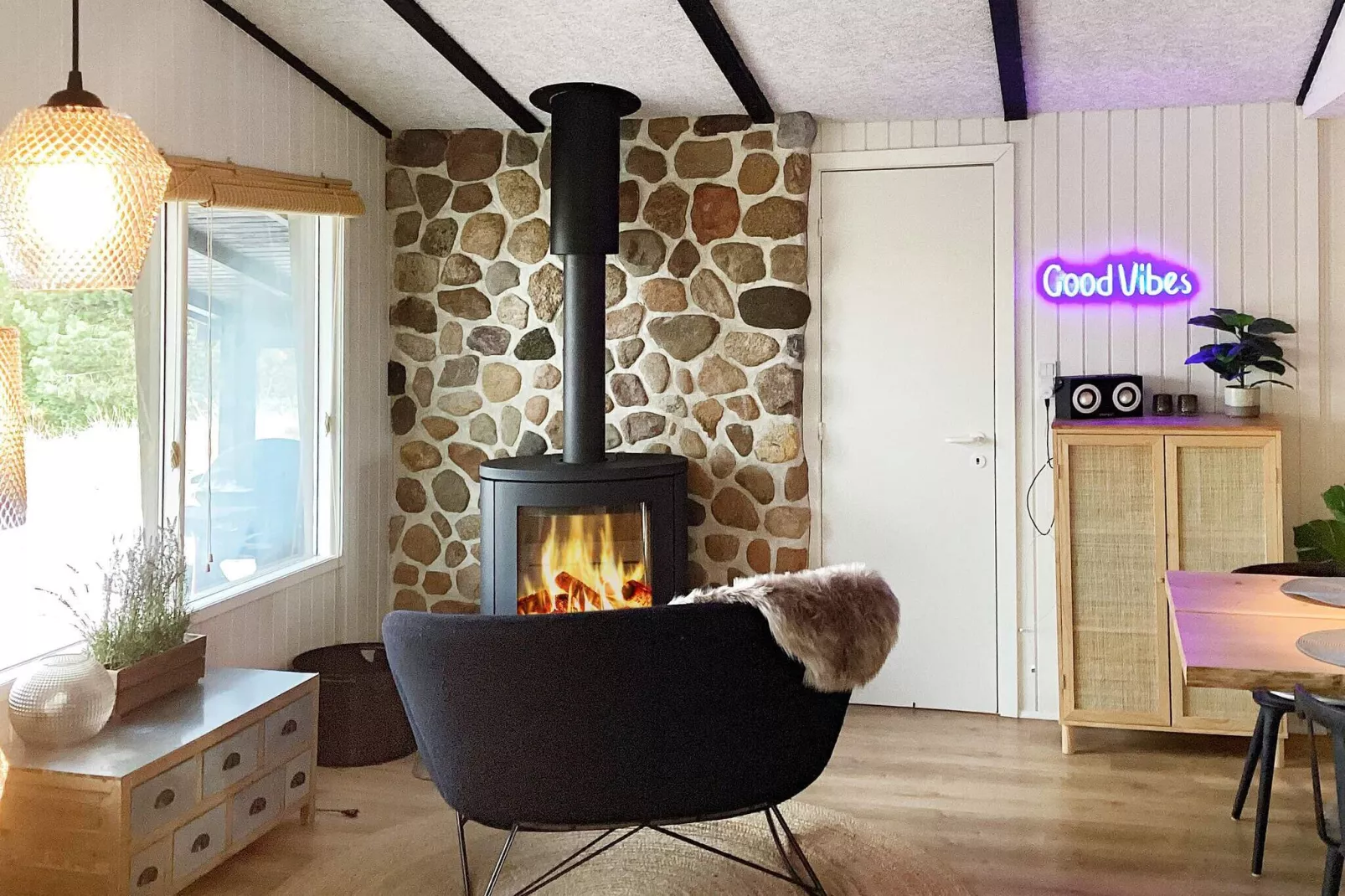 Dune Escape with Games and WiFi-By Traum-Indoor