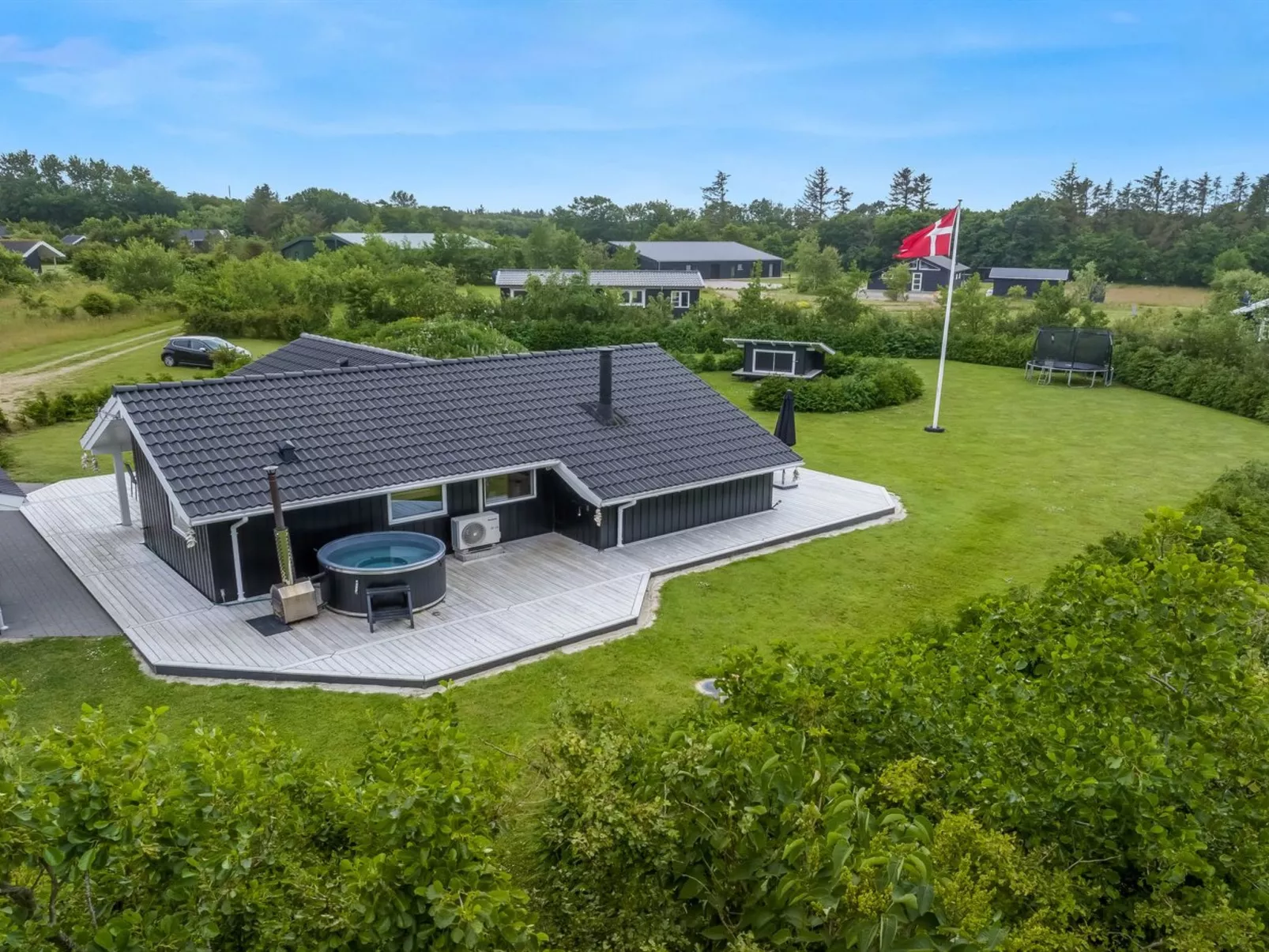 "Antero" - 500m to the fjord-Outside