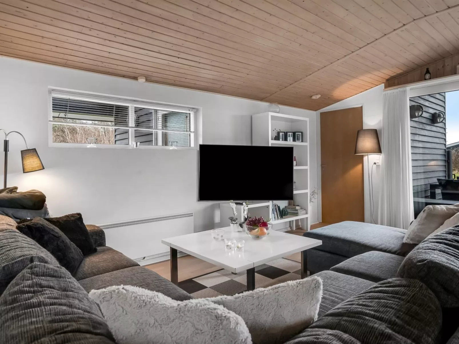 "Birla" - 900m from the sea-Drinnen